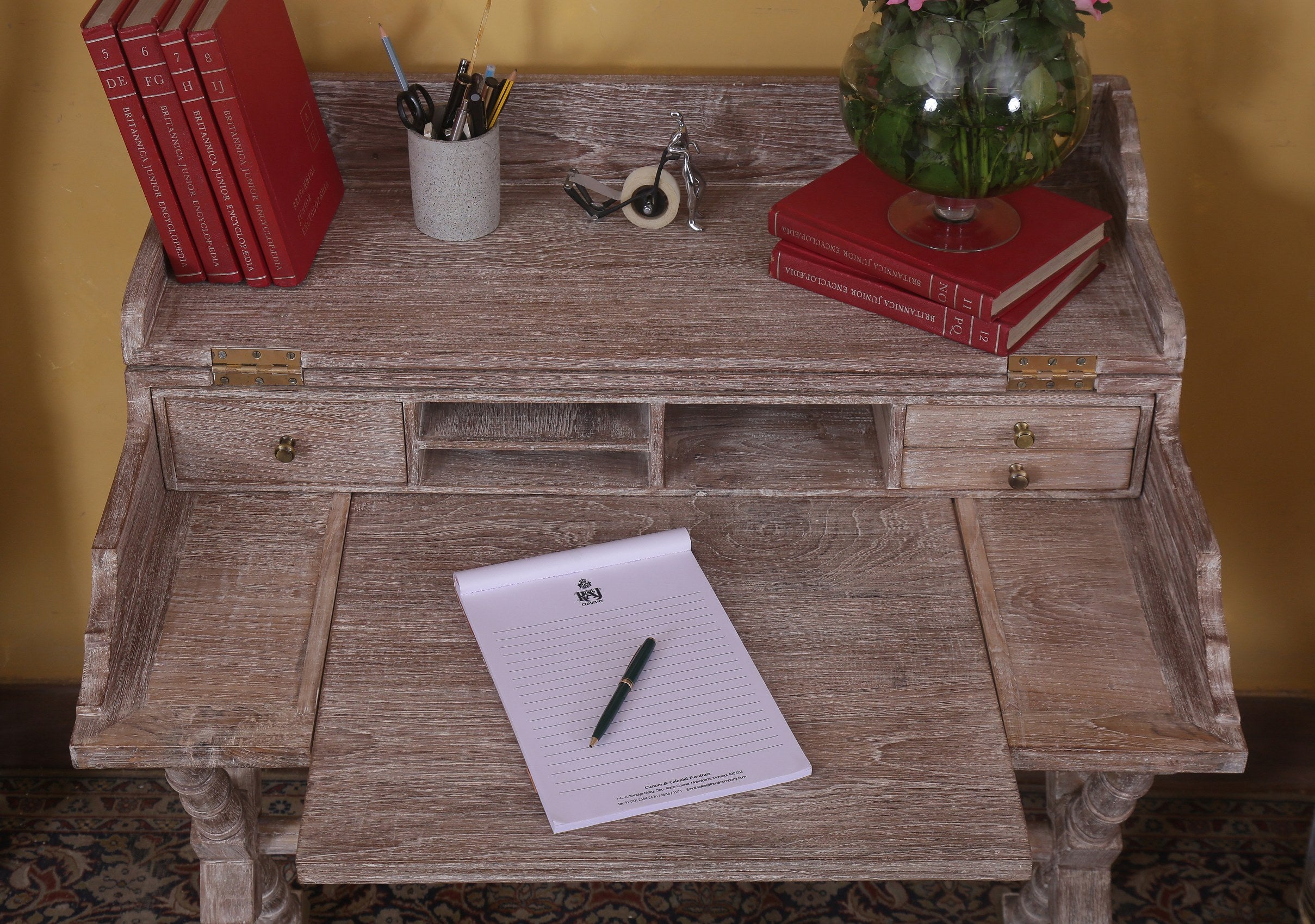 Holmes Console Table