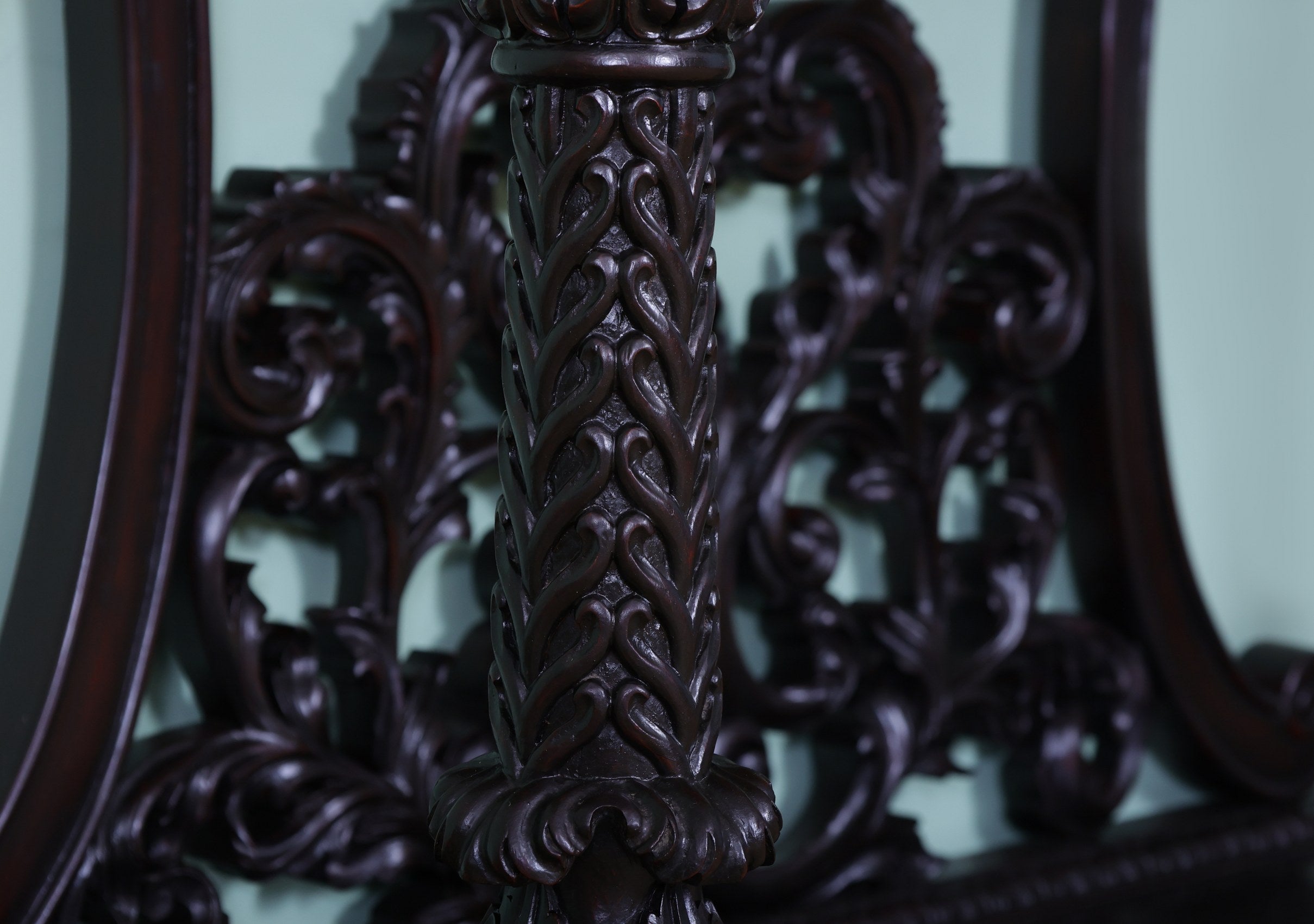 Skell Console Table