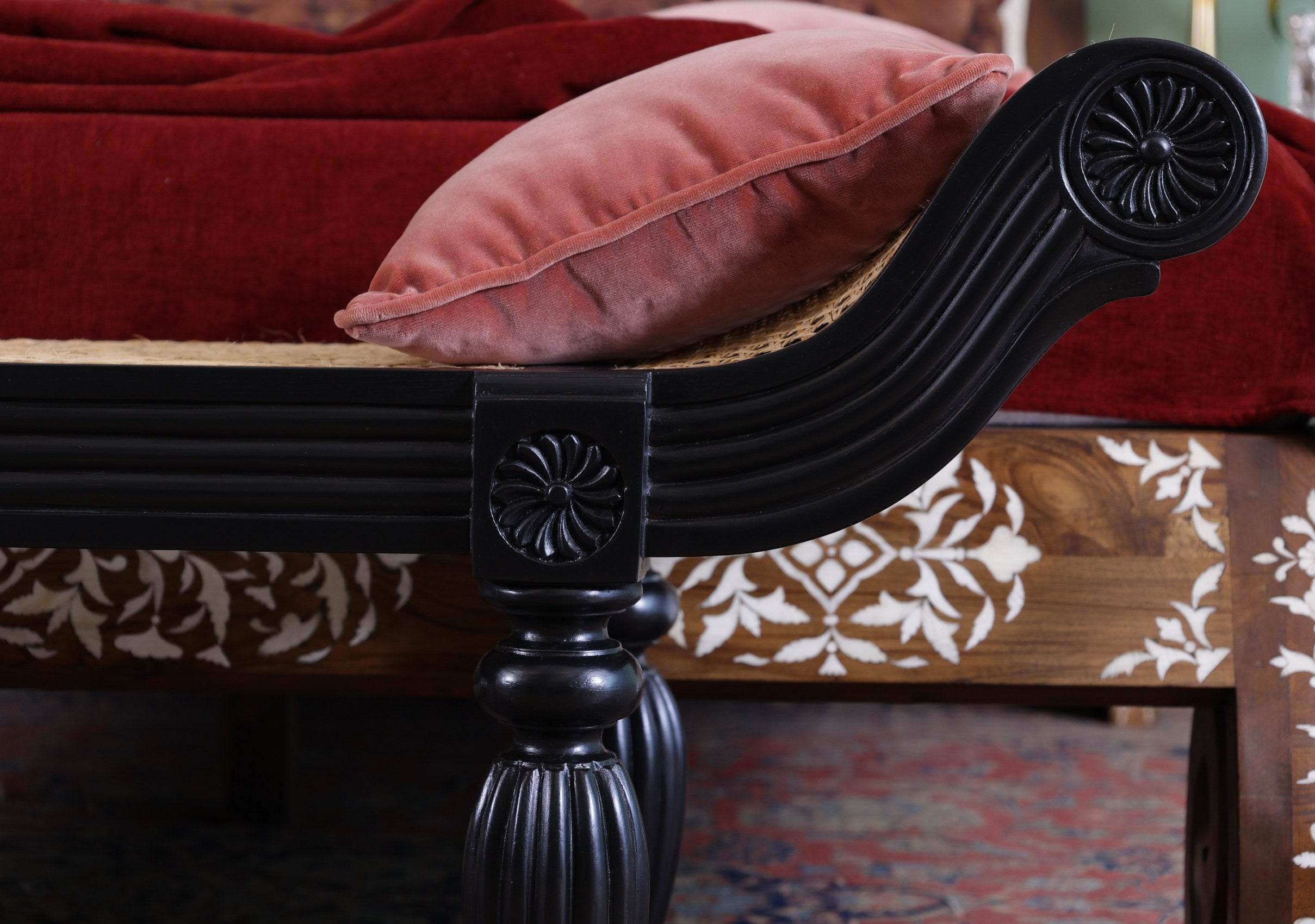 Athanaze Bench