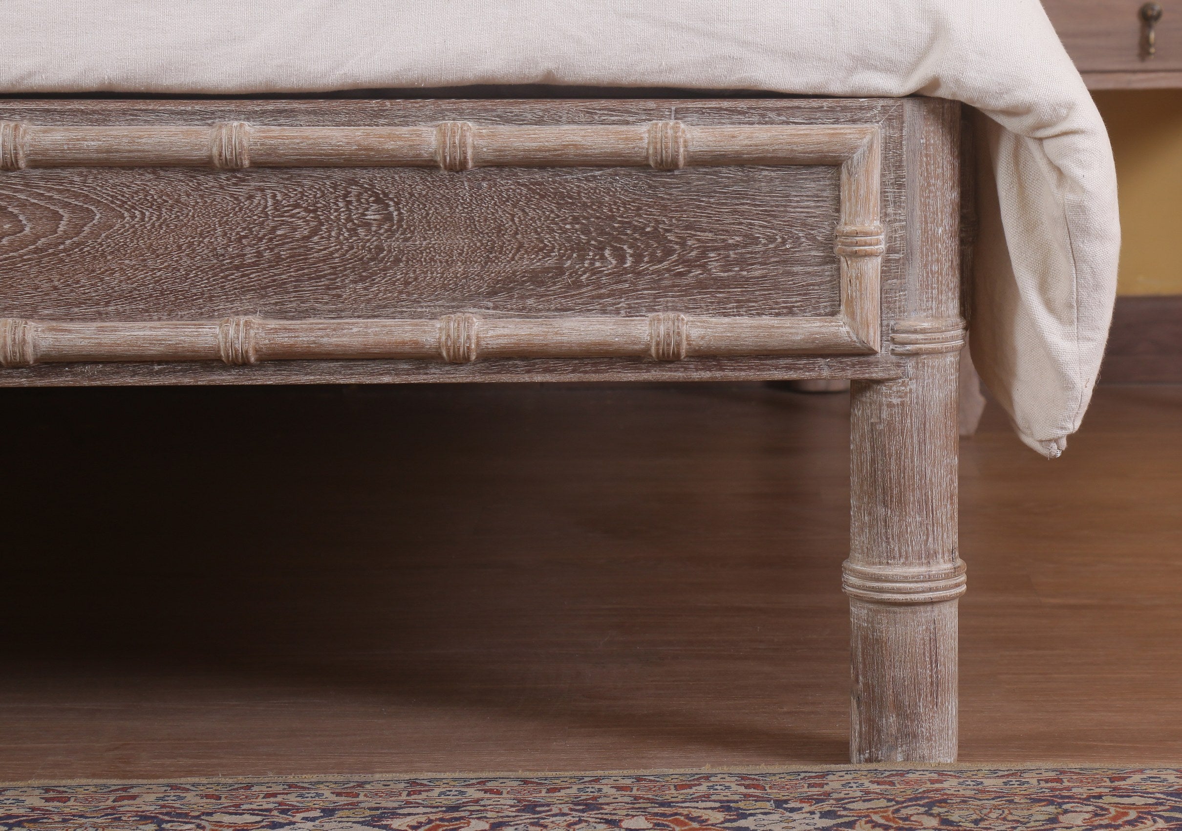 Albright Bed