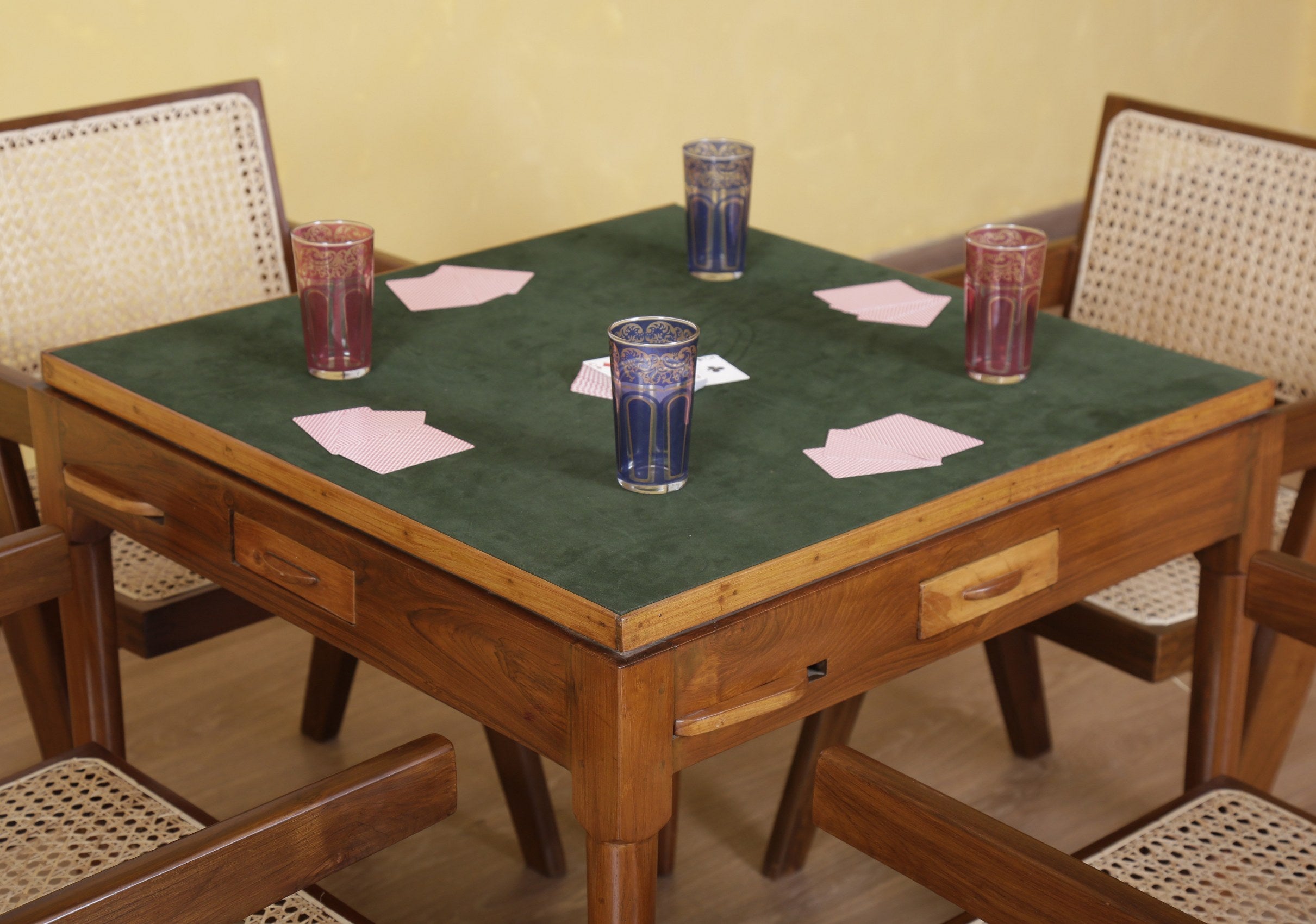 Callander Card Table