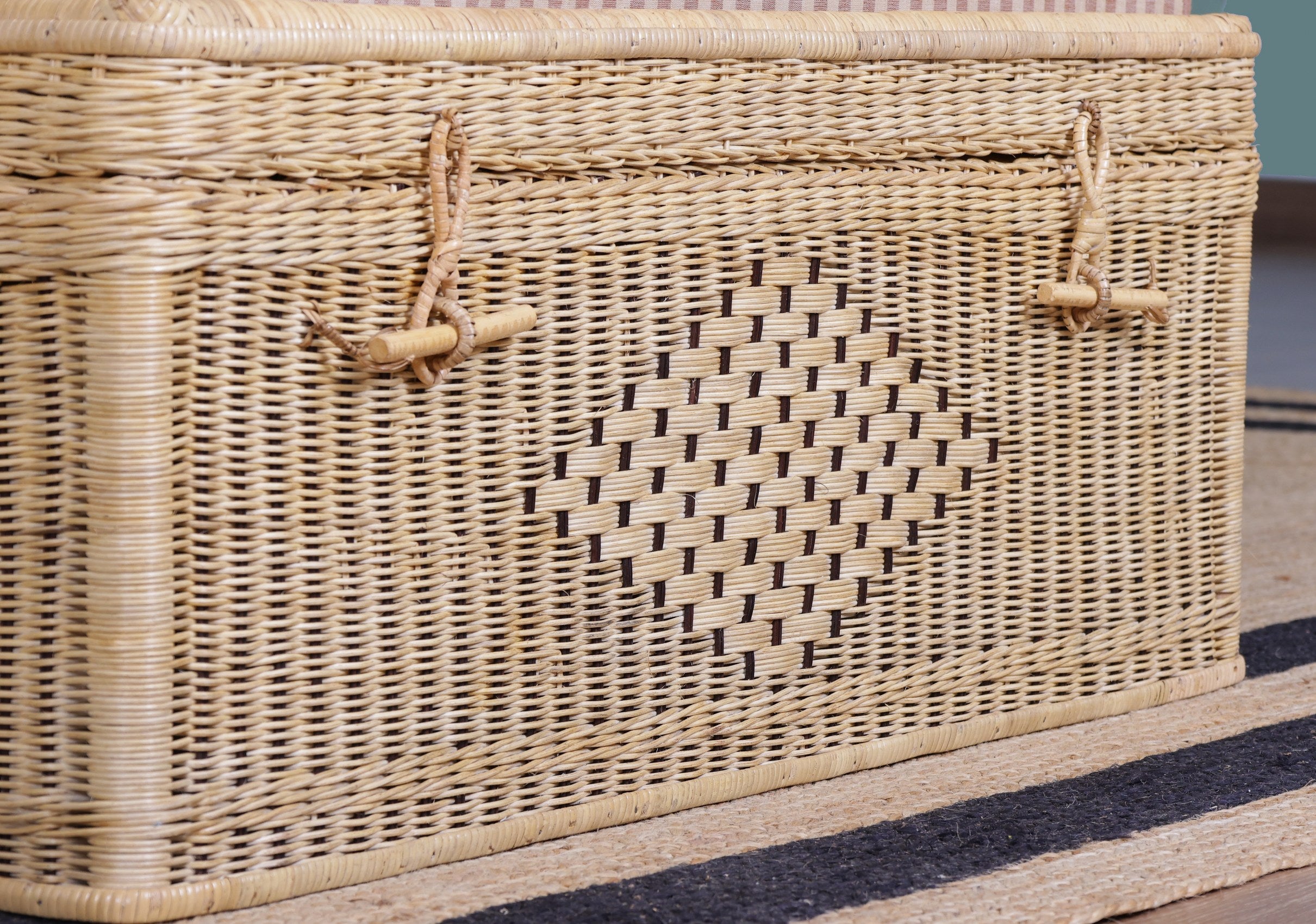 Pasque Coffee Table