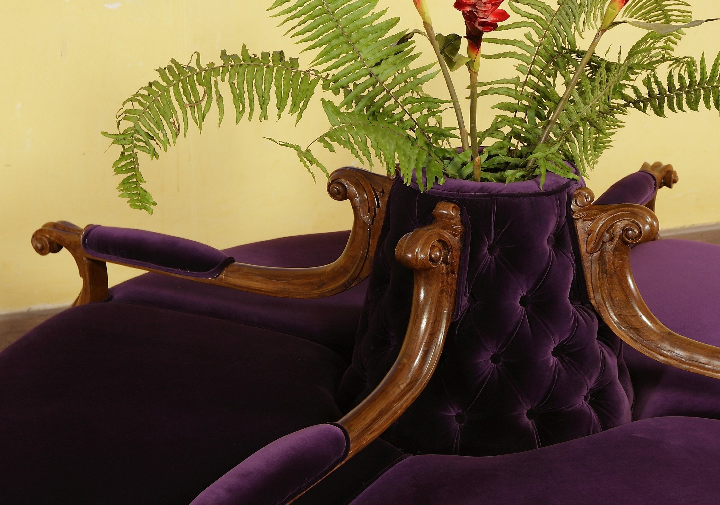 Meredith Tete a Tete Sofa