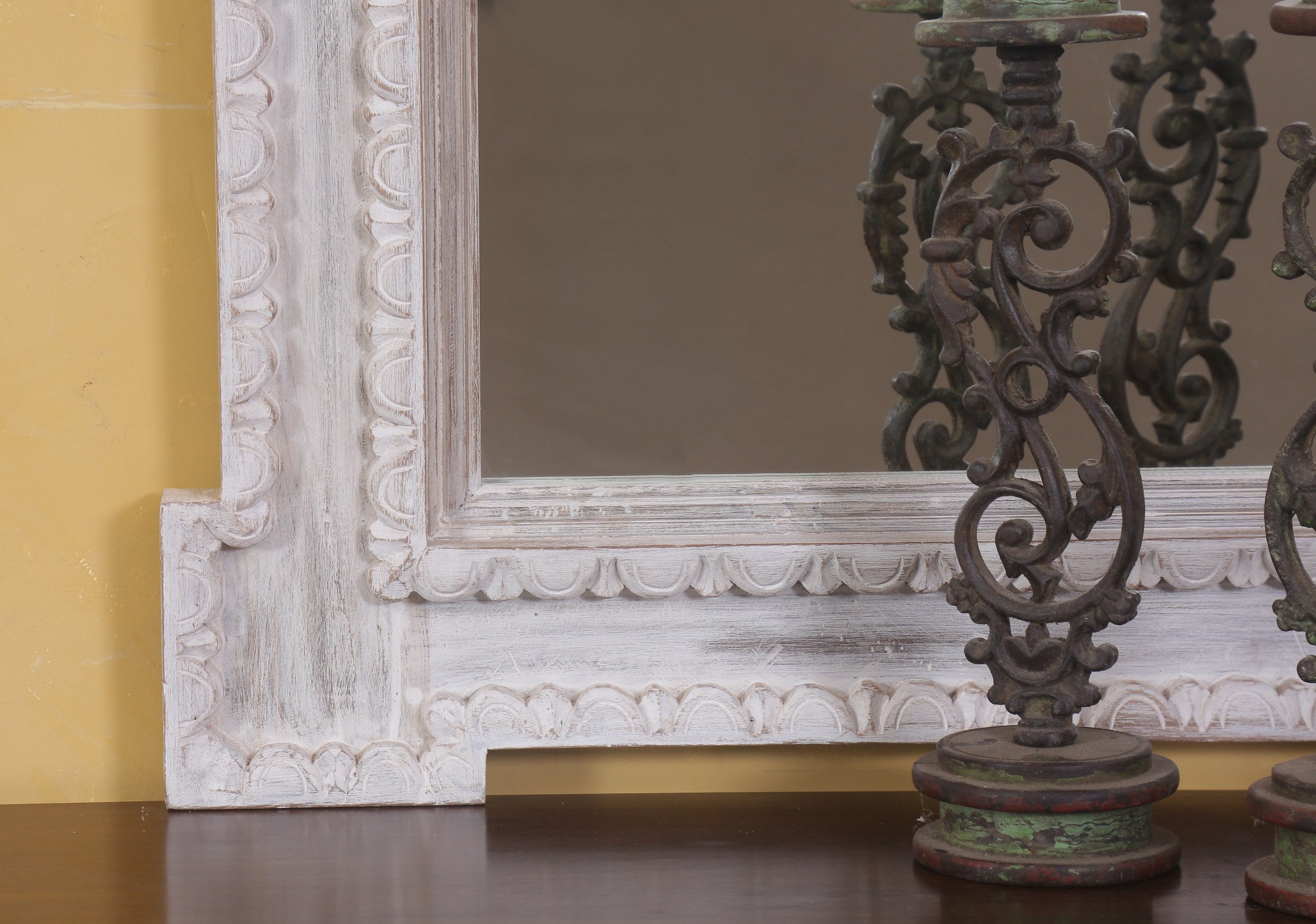 Leona Mirror Frame