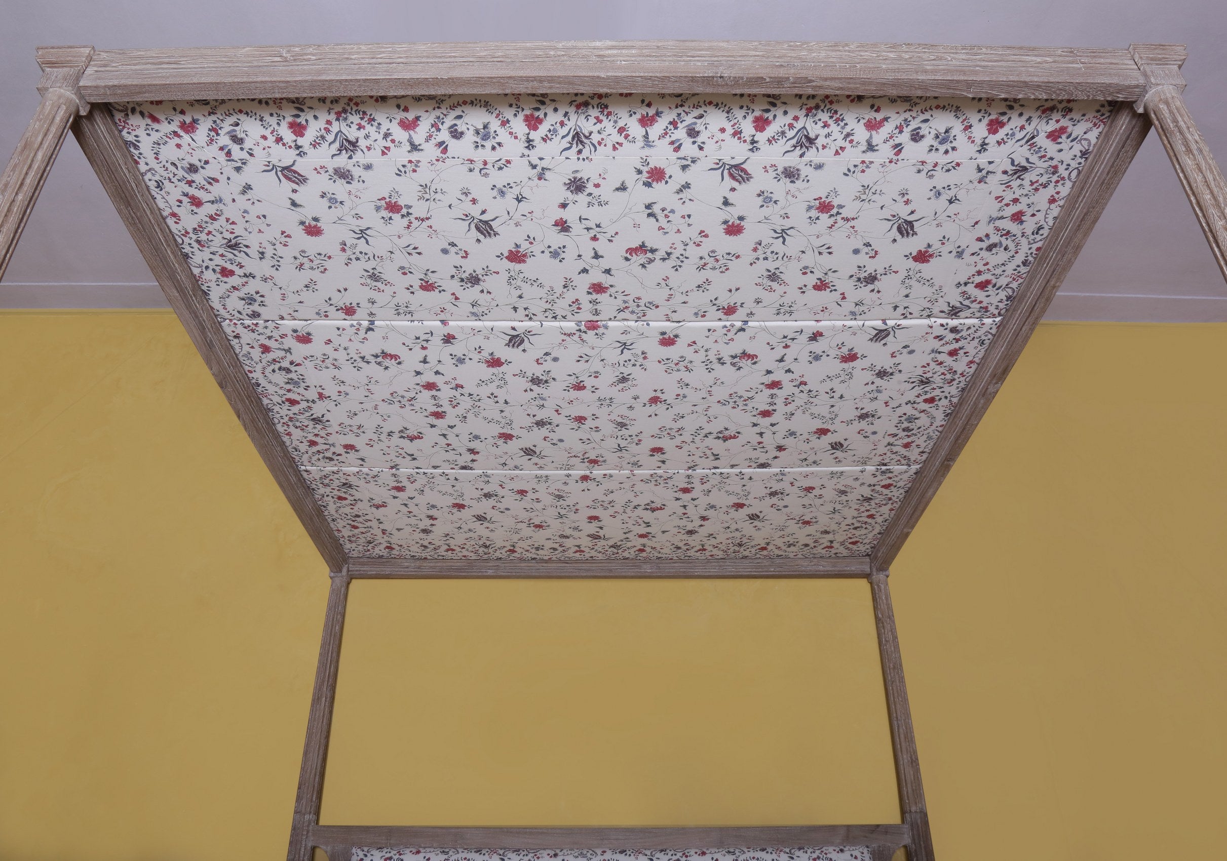 Darsey Fluted Bed