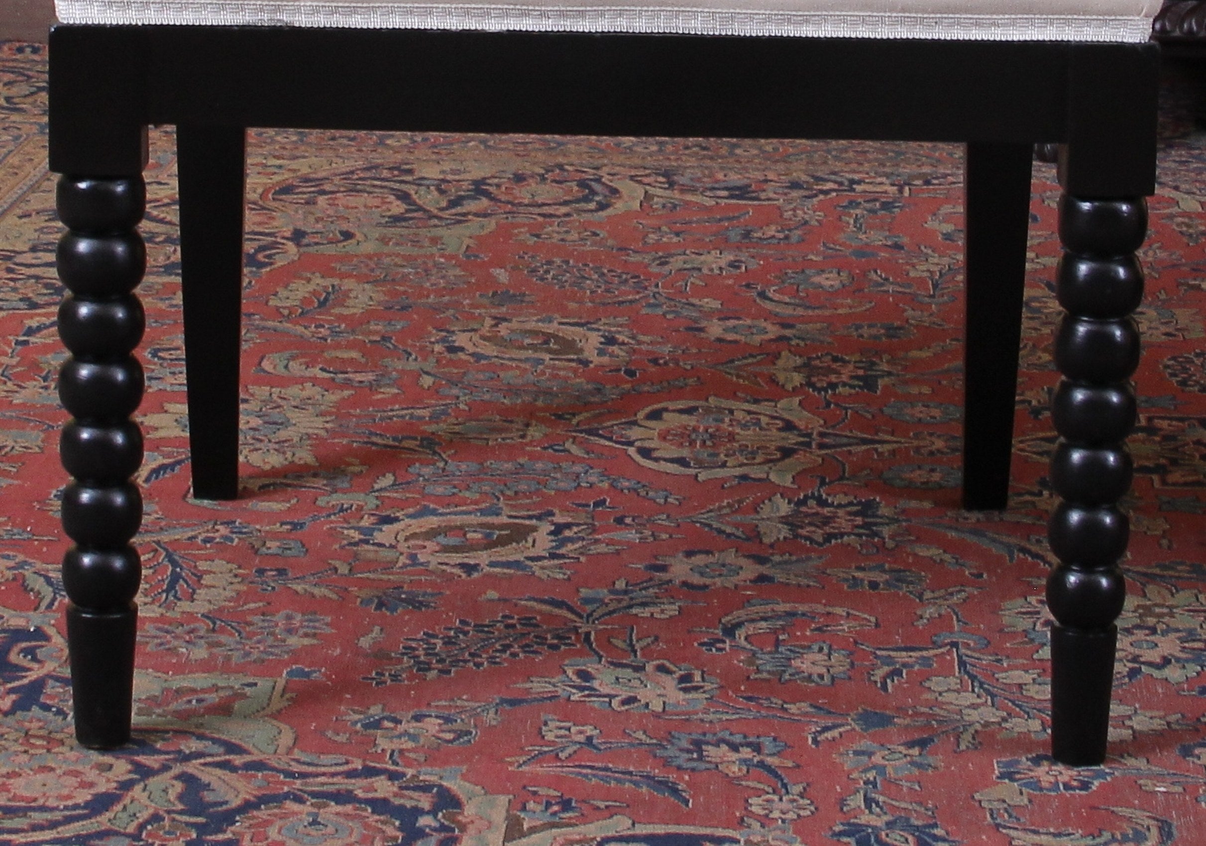 Philias Side Chair