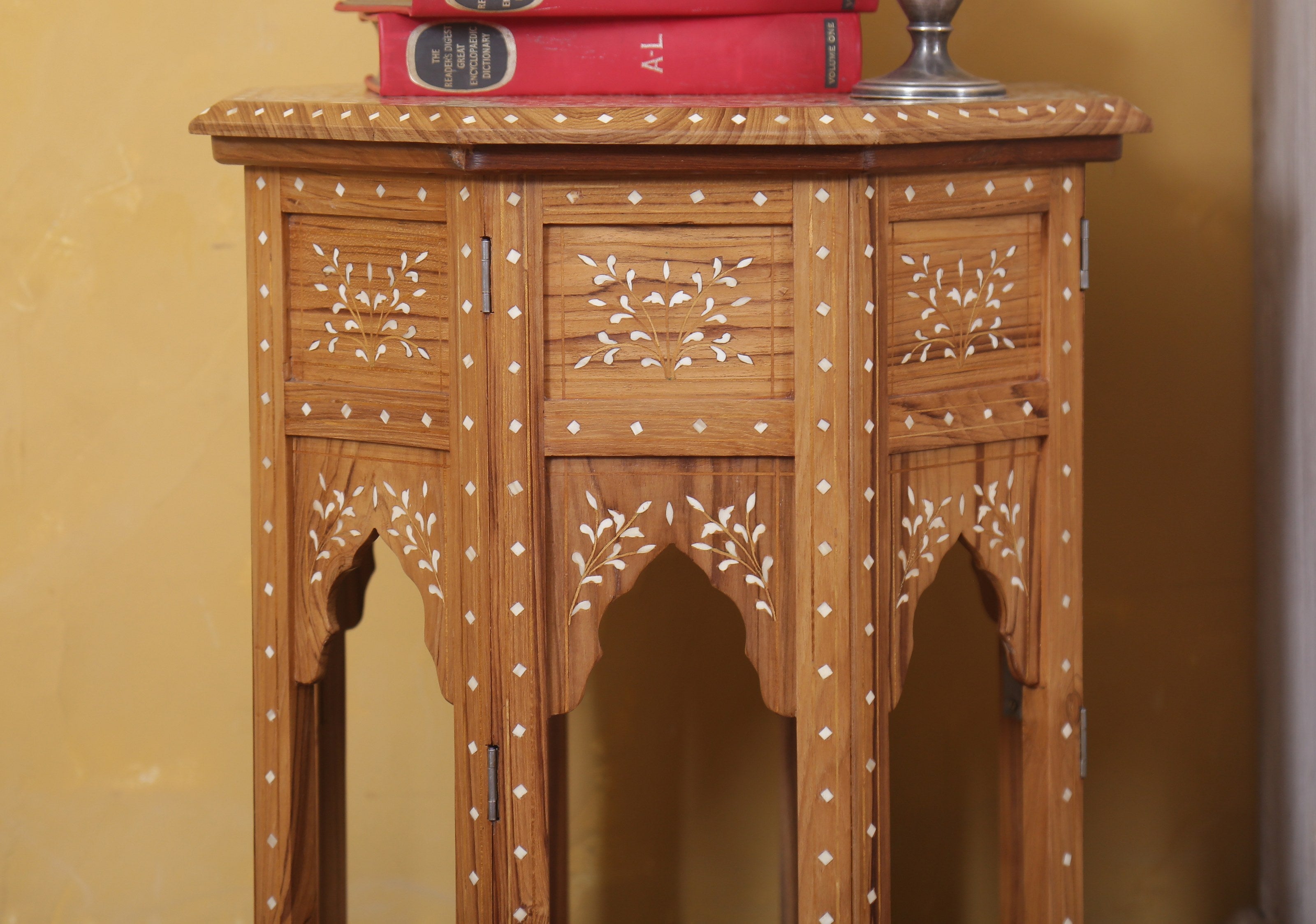Simo Table