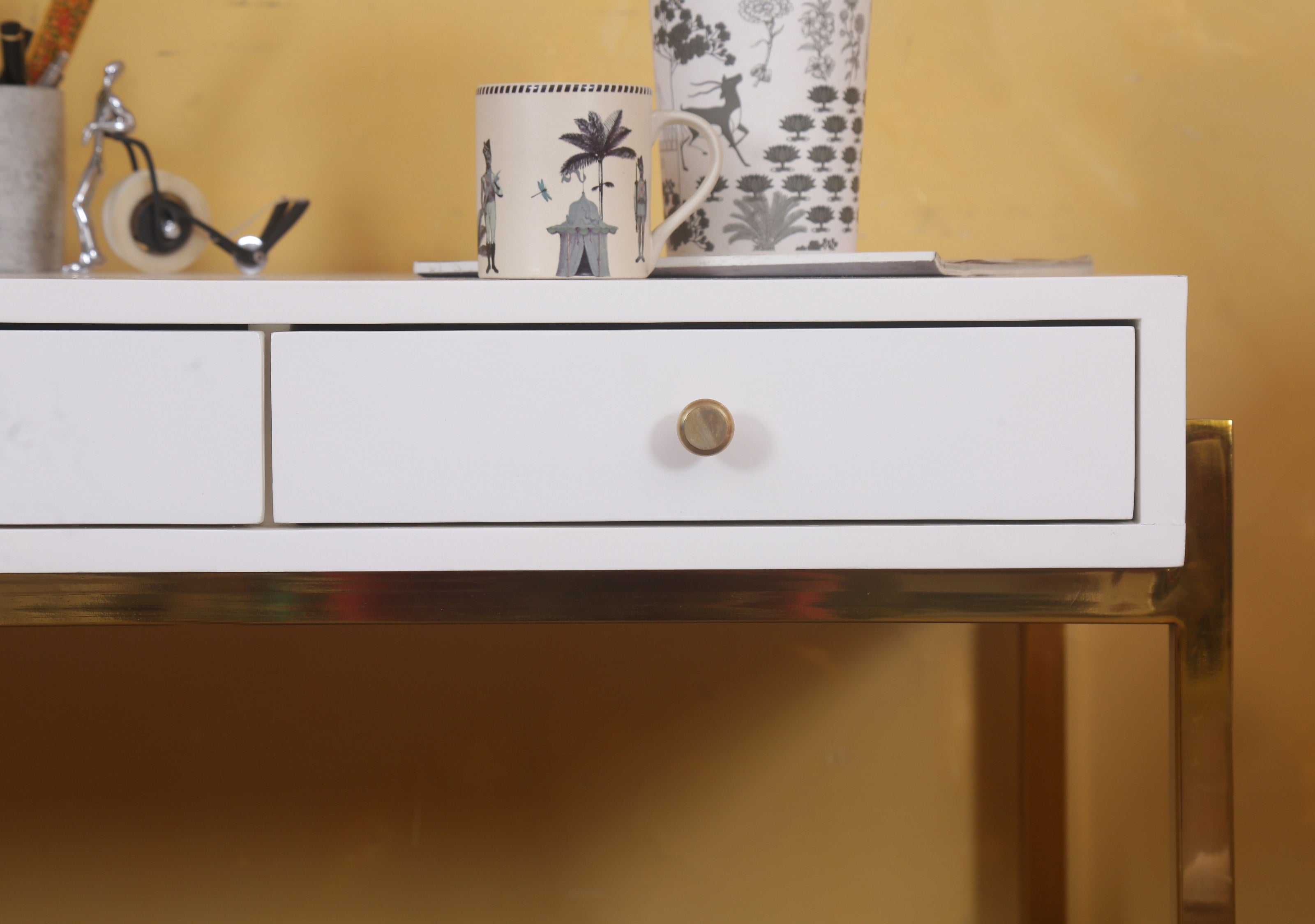 Vincent Desk