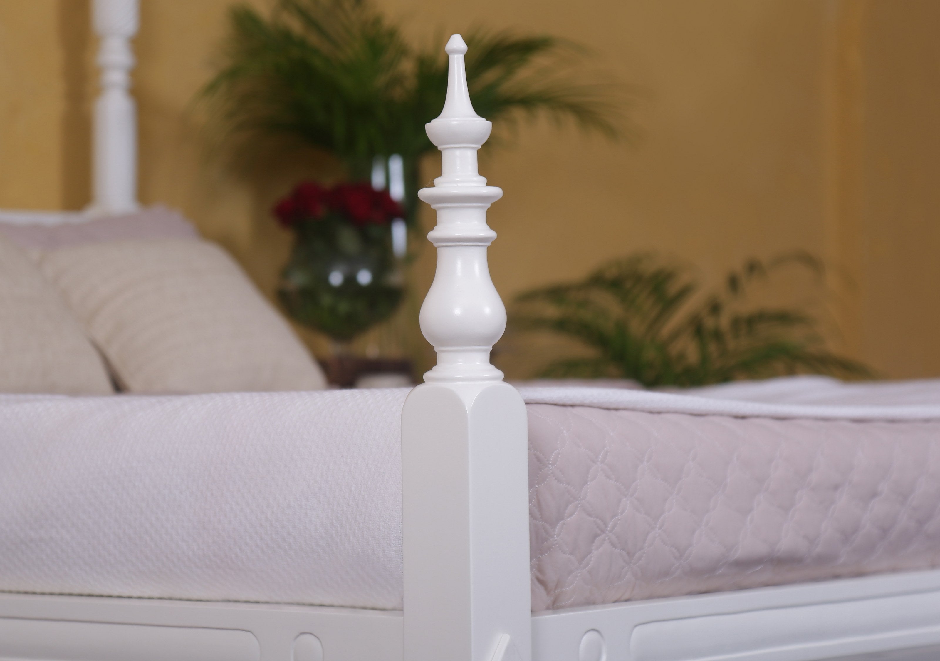 Humphrey Poster Bed
