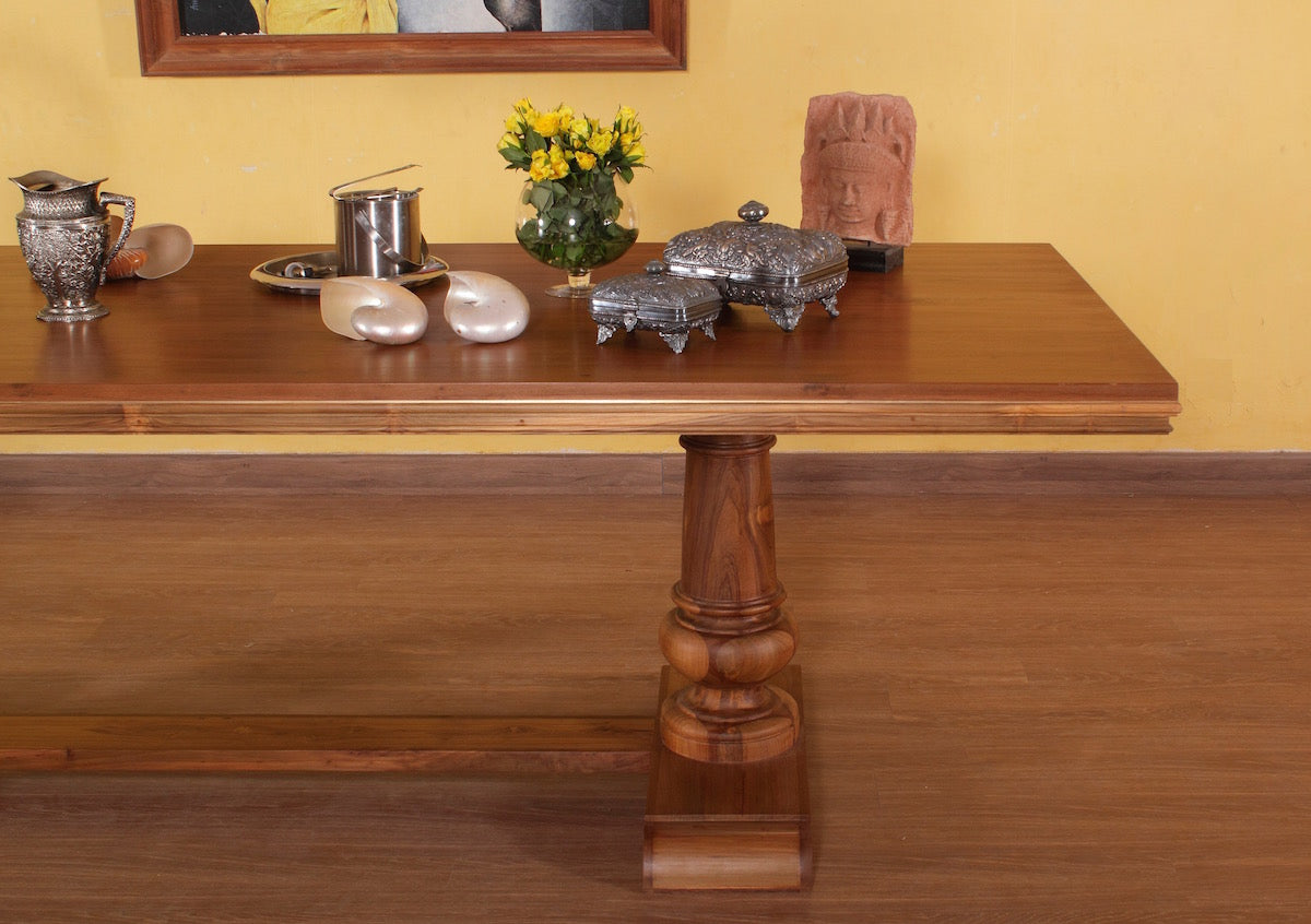 Le Hunte Dining Table