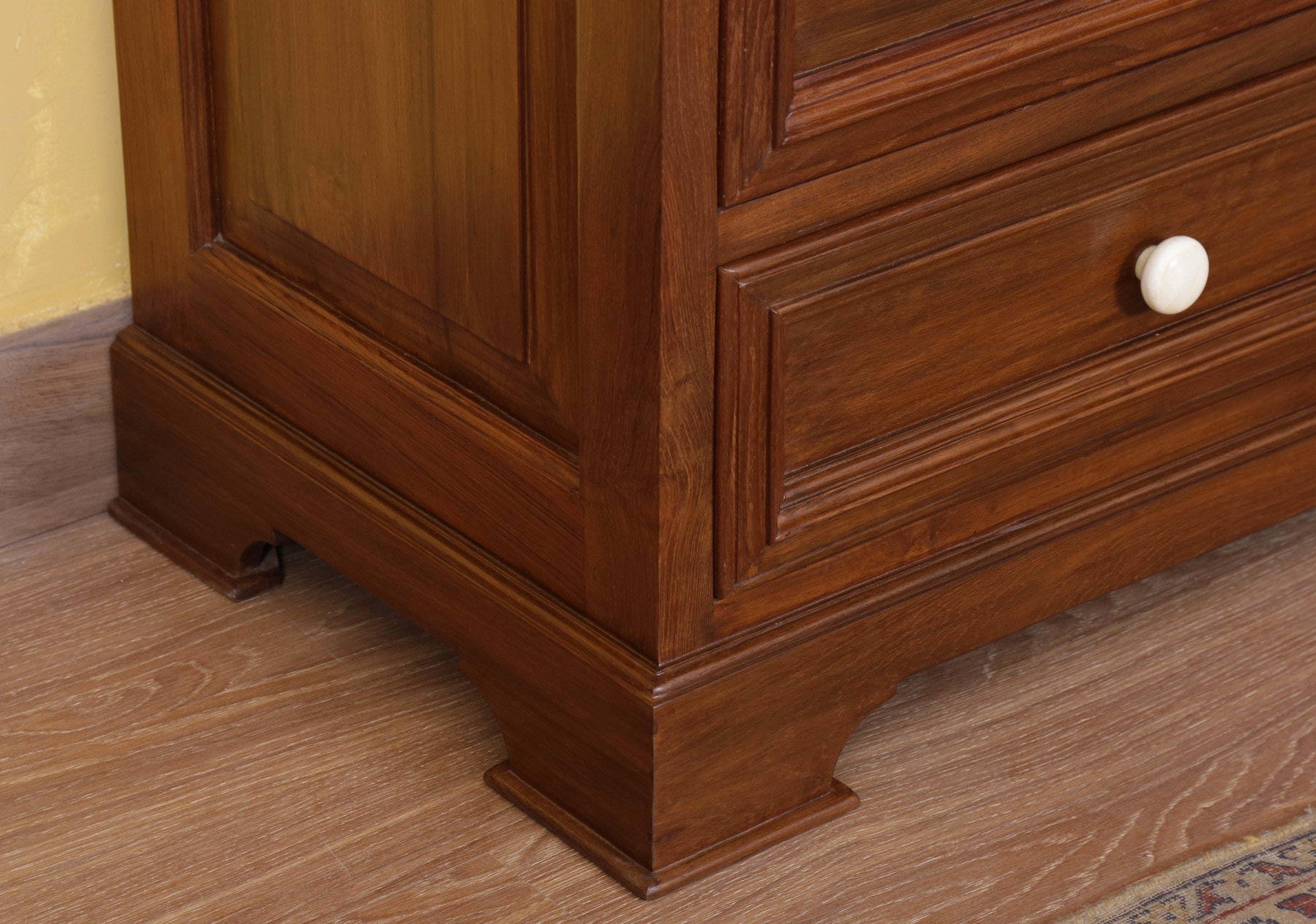 Majoribanks Dresser