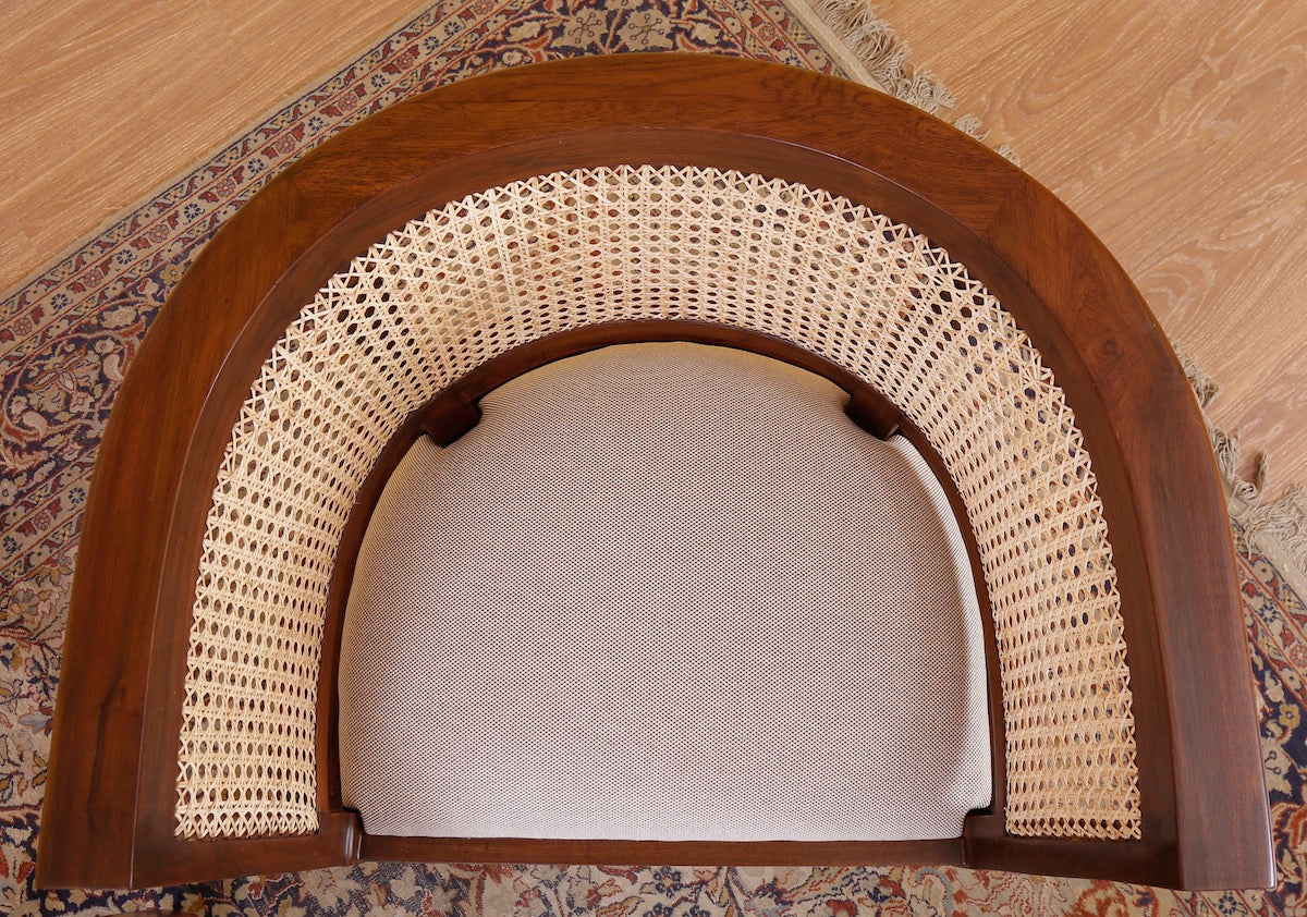 Rodrigo Chair