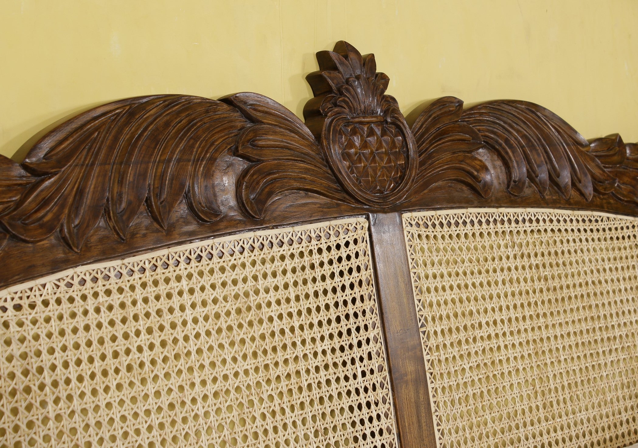 Bentnick Sofa