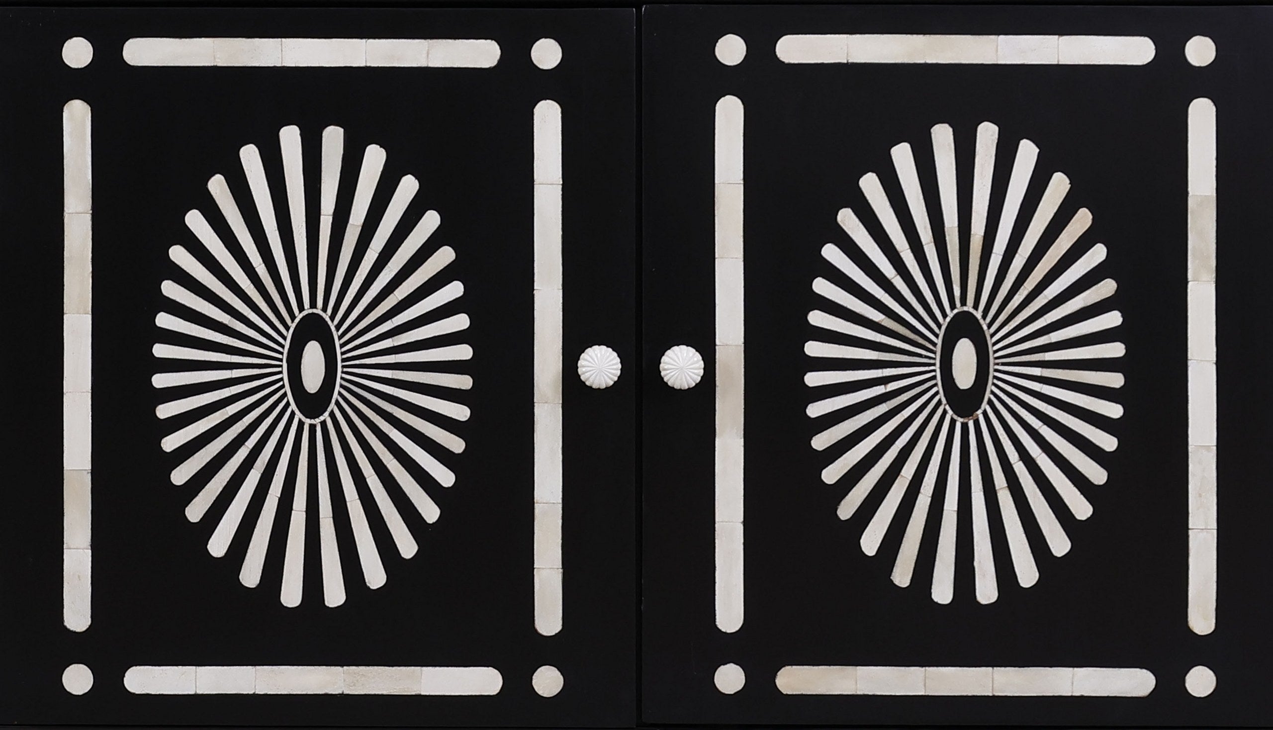 Berjner Sideboard