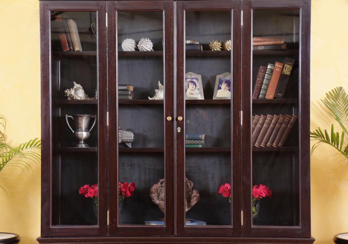 Pedro Cabinet