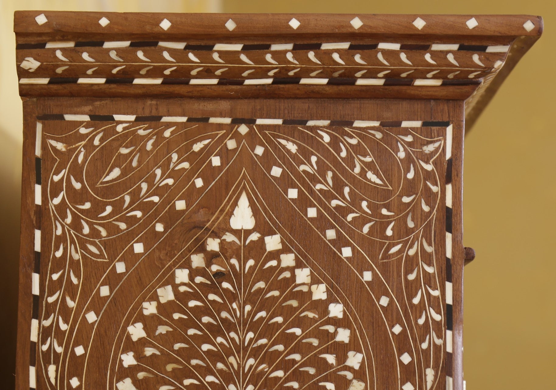 Dotin Inlaid Cabinet