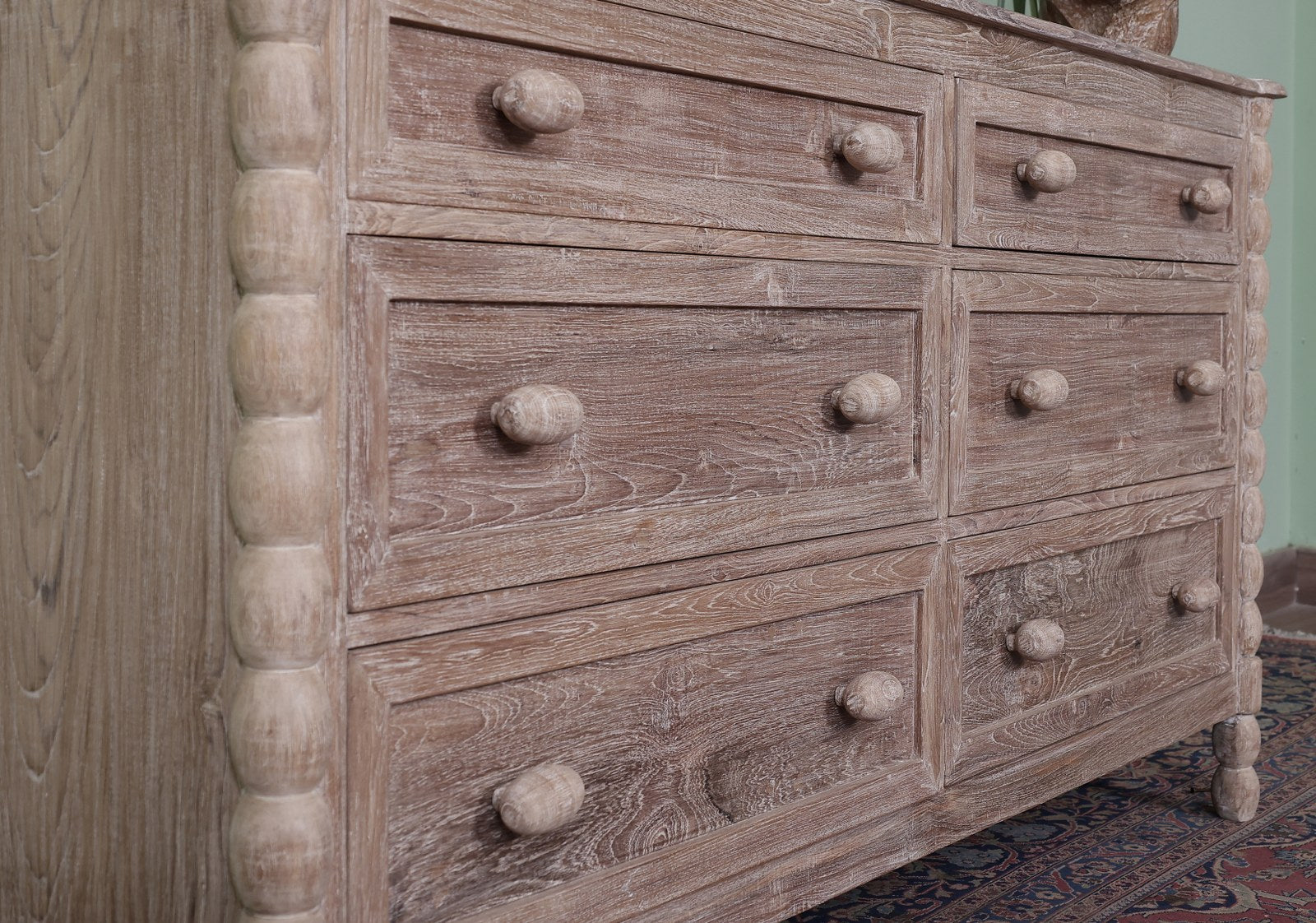 Bernor Chest of Drawers