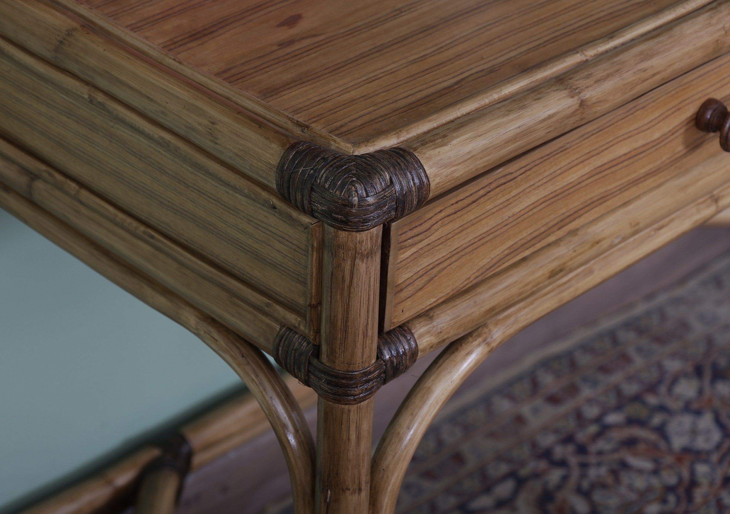 Sutton Desk