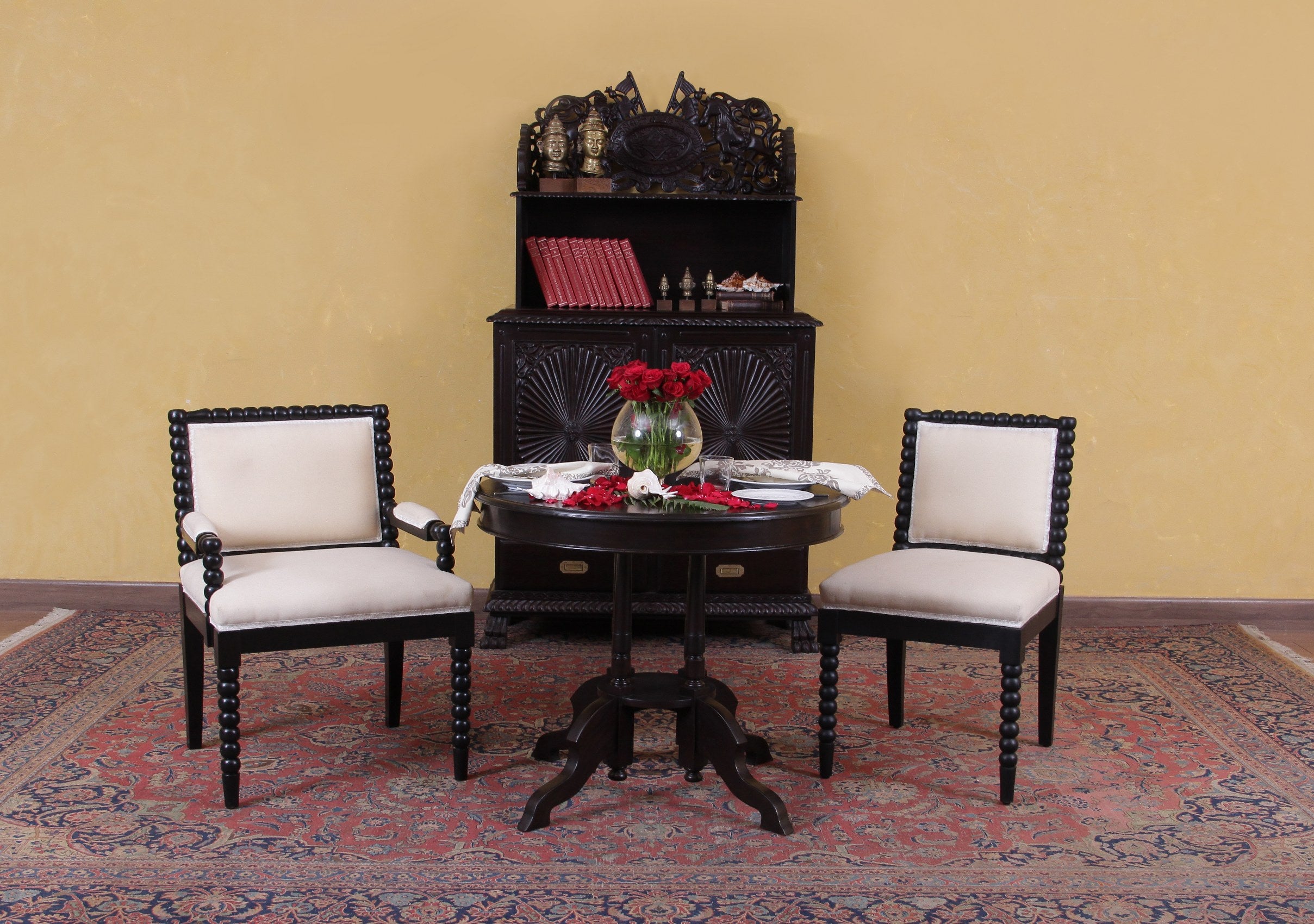 Philias Side Chair