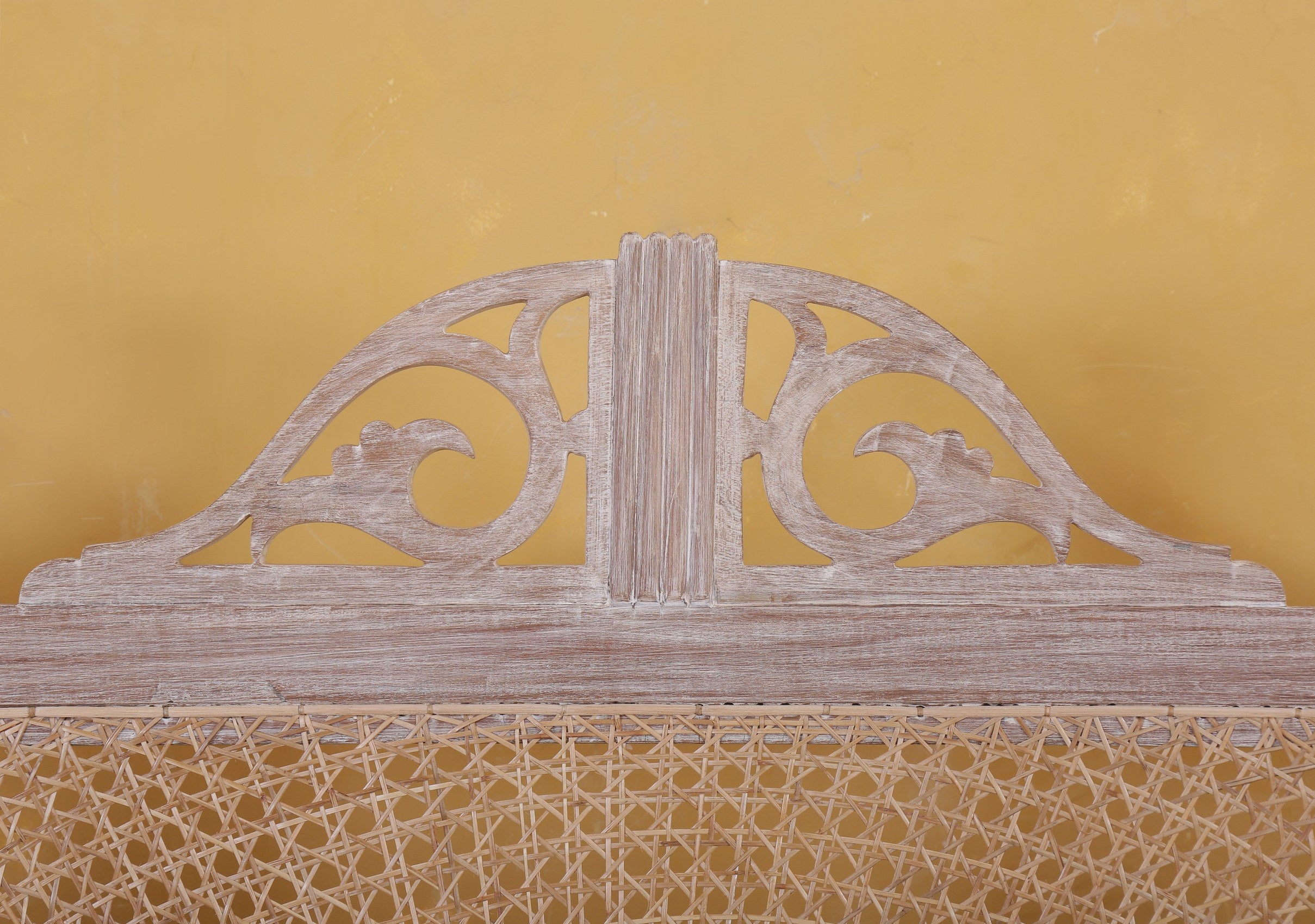 Pierre Spiderweb Screen