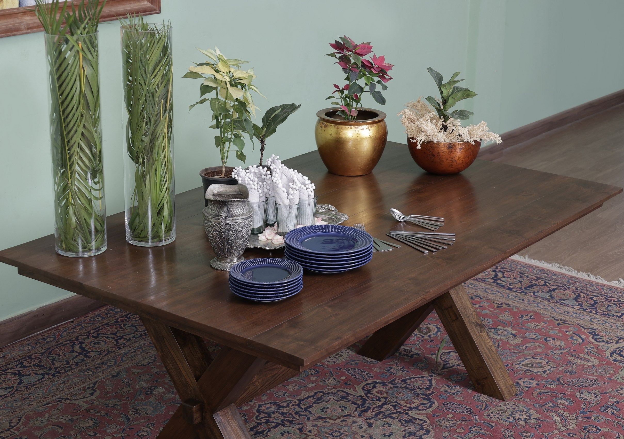 Rakotov Breakfast Table