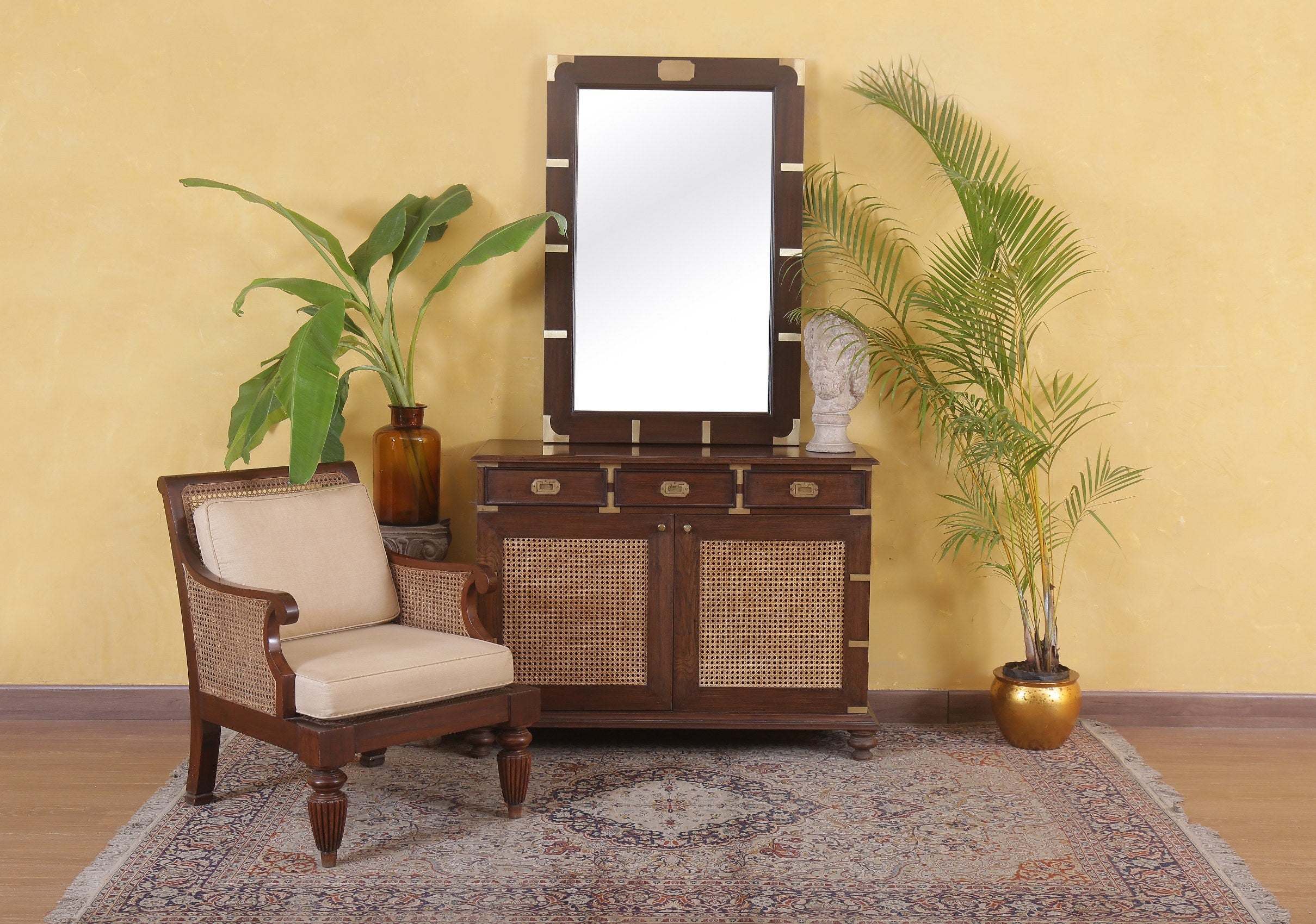 Bentnick Frame