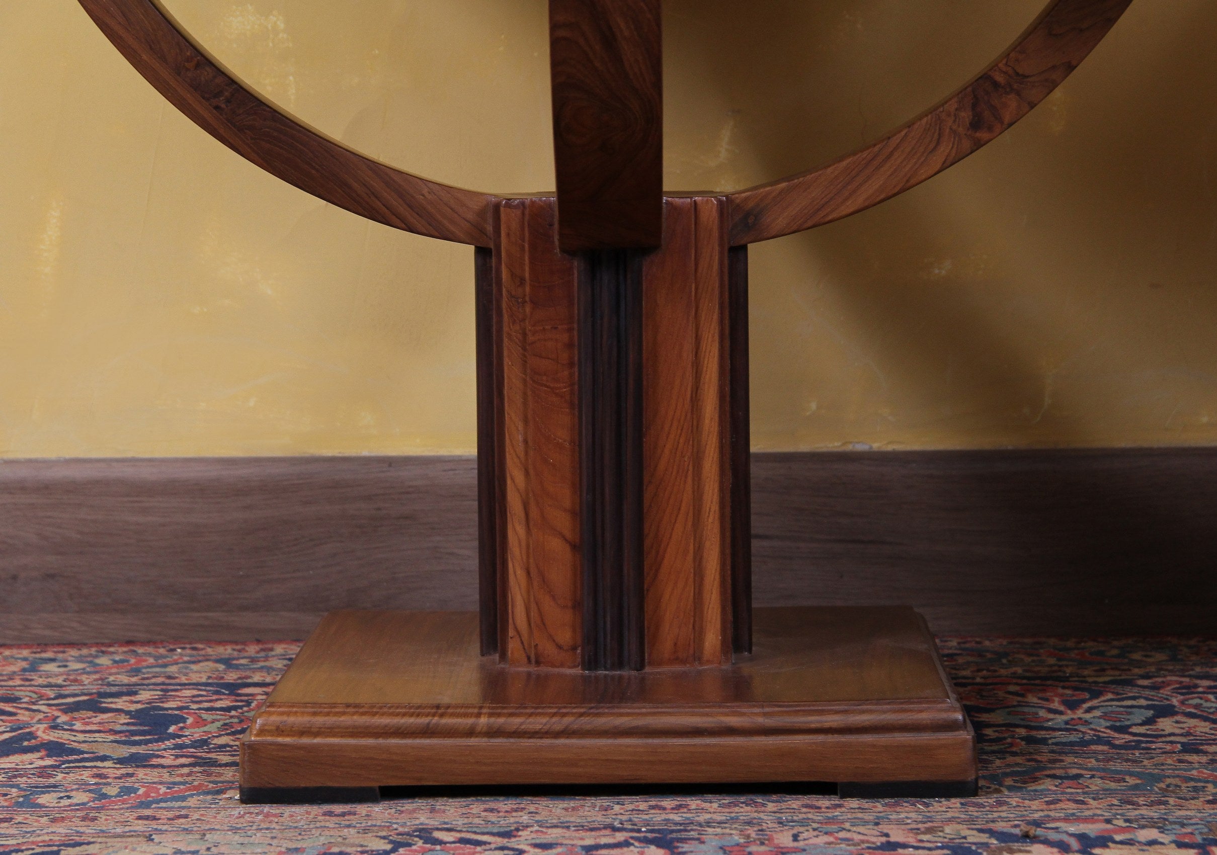 Deveux Table