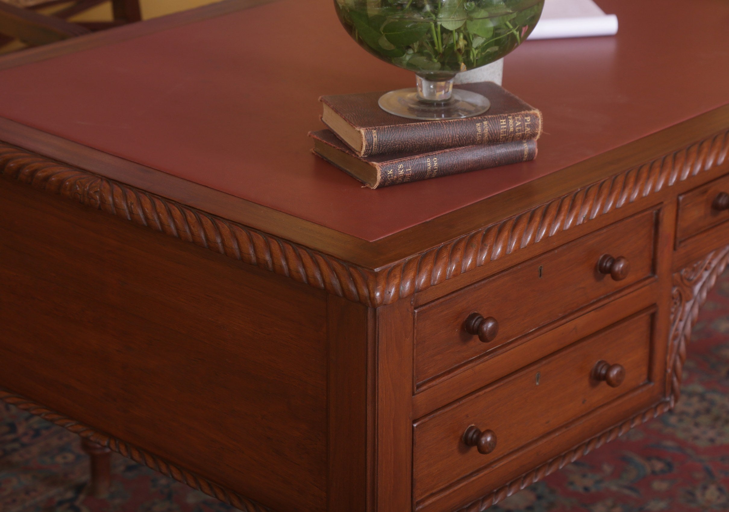 Canon Antique Partners Desk