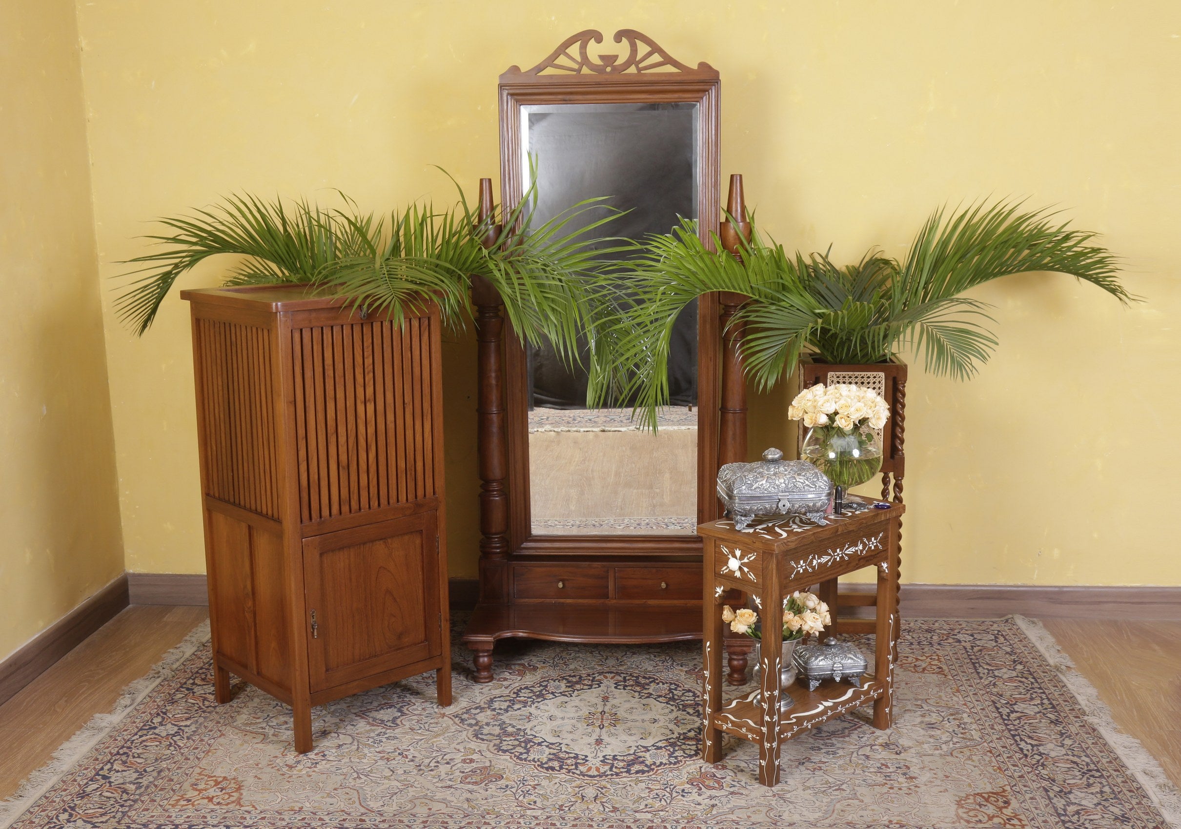Francis Antique Laundry Box