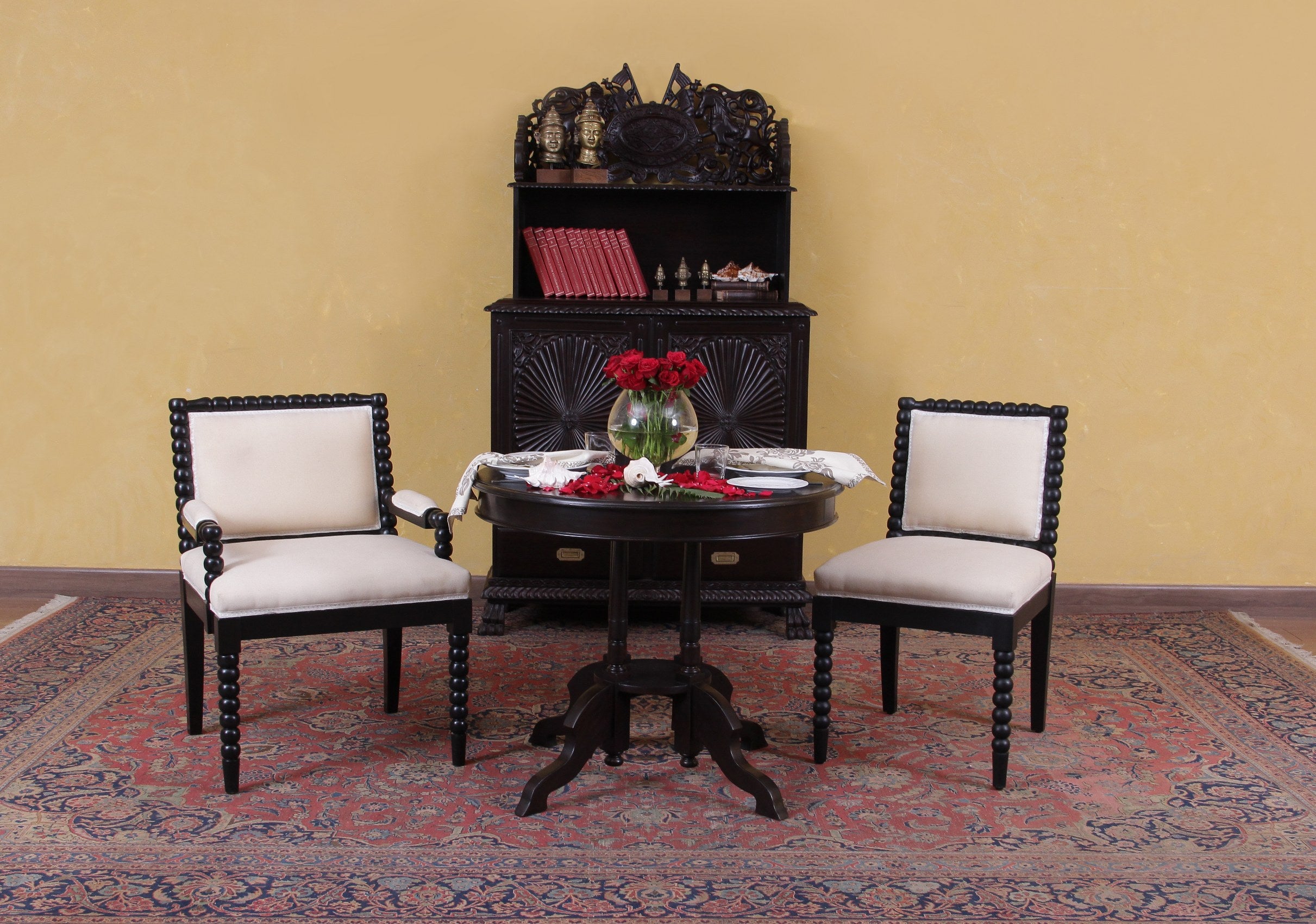Philias Side Chair