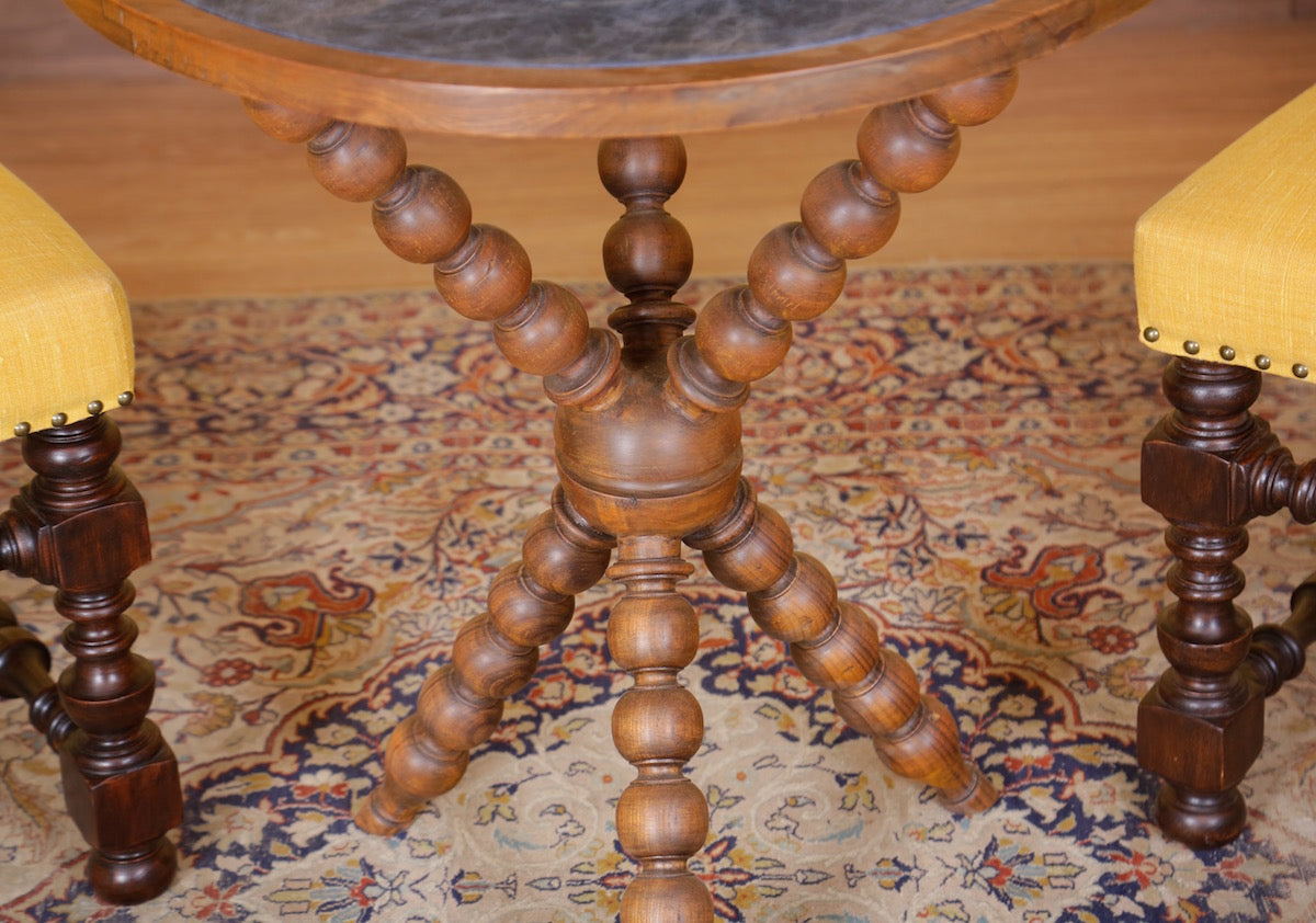 Luis Table