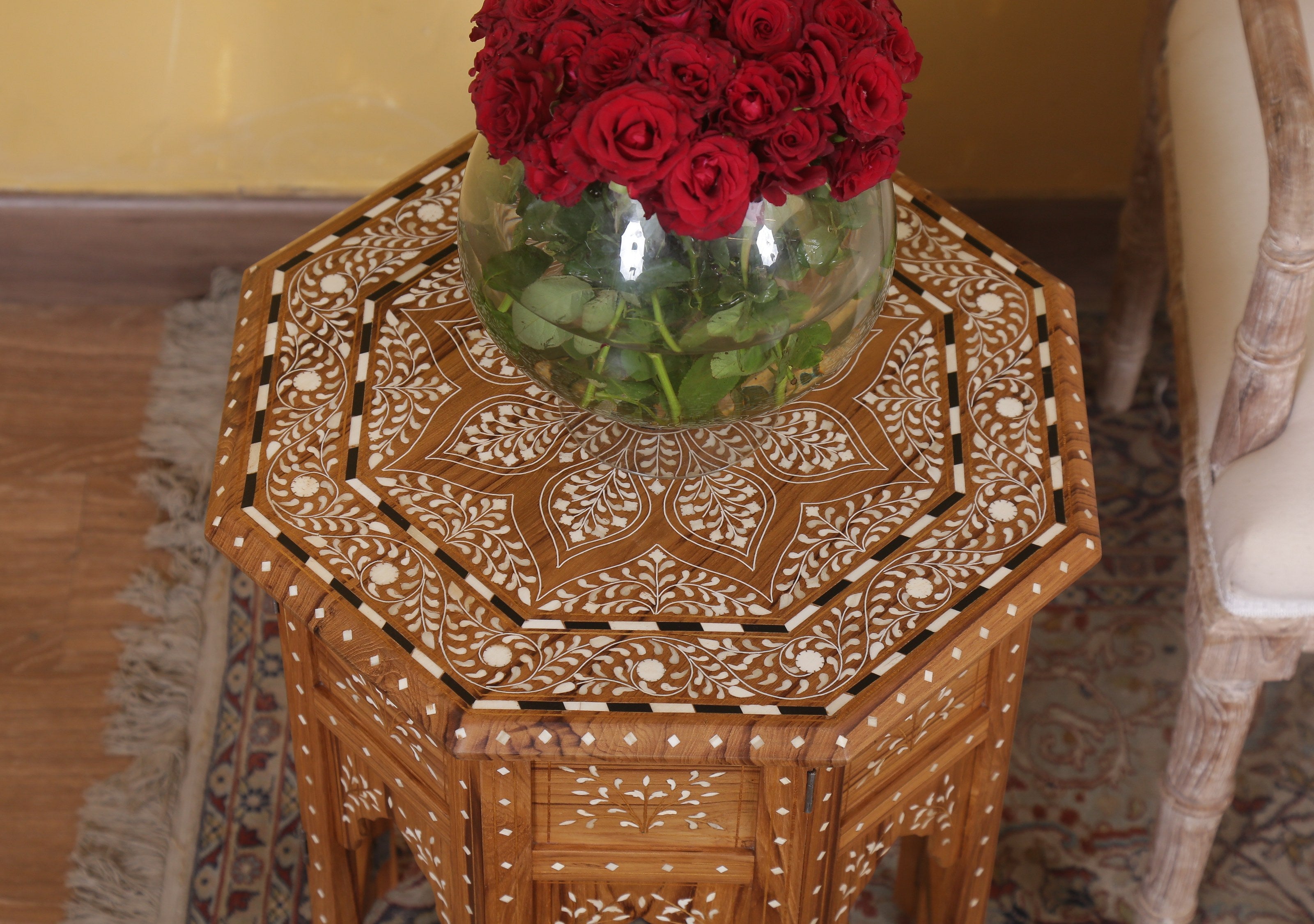 Simo Table