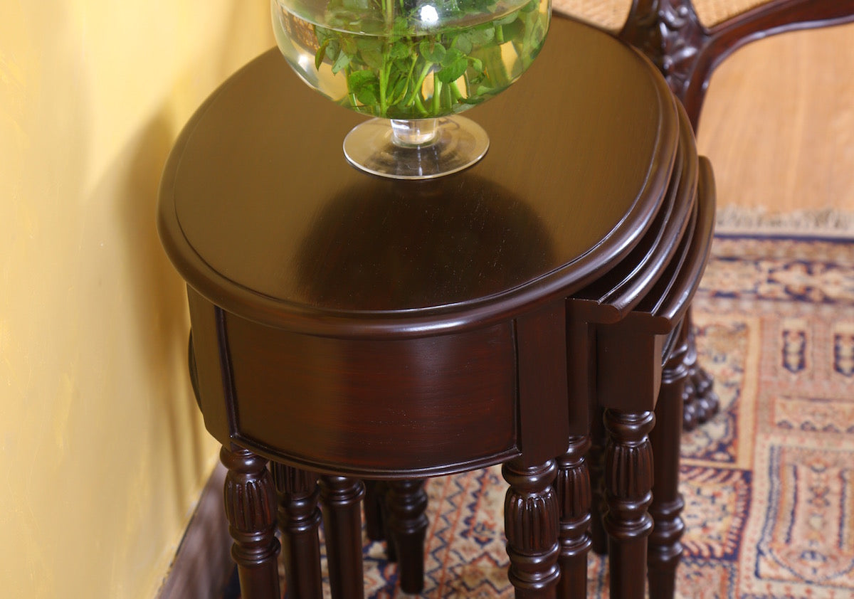 Janssens Nesting Table