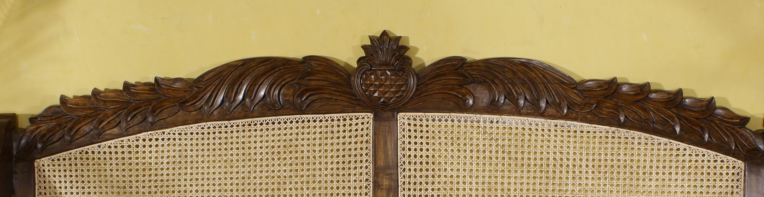 Bentnick Sofa