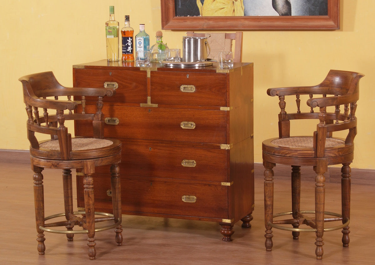 Maud Revolving Barchair