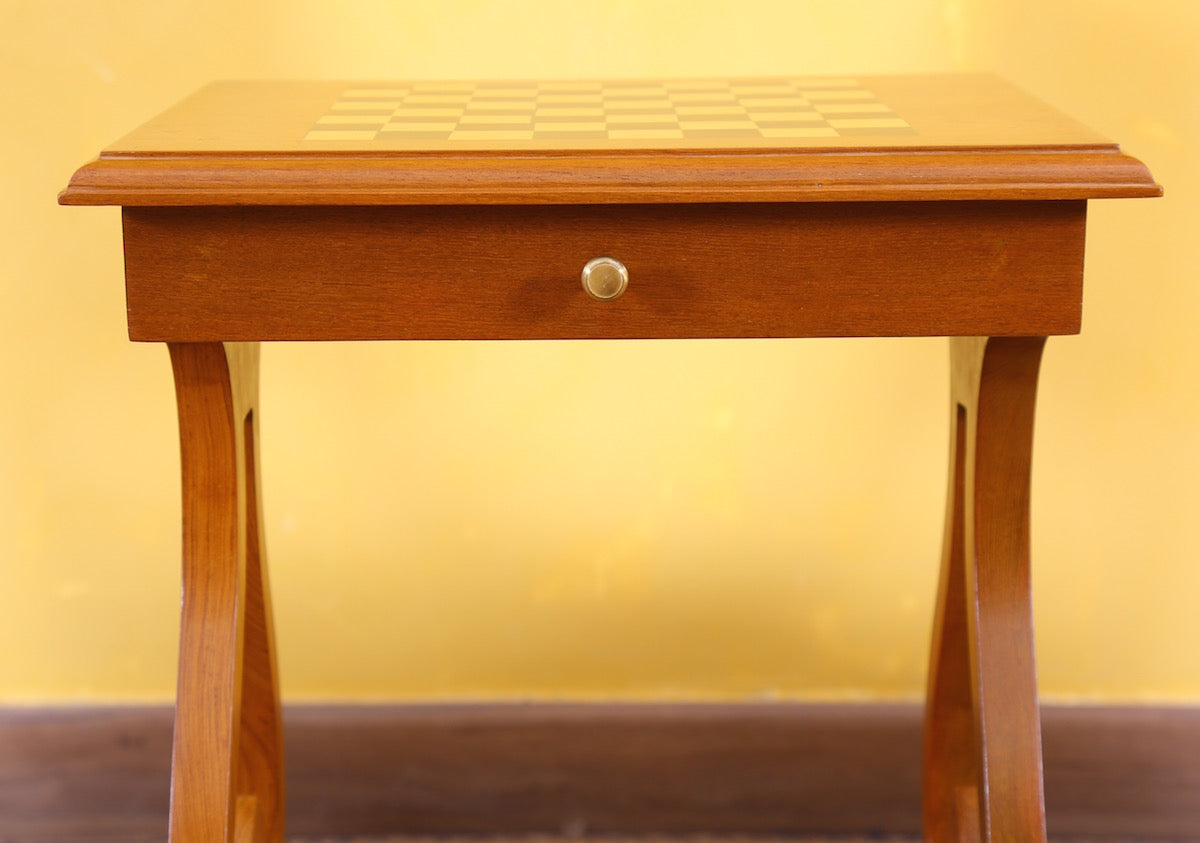 Chavonnes Chess Table