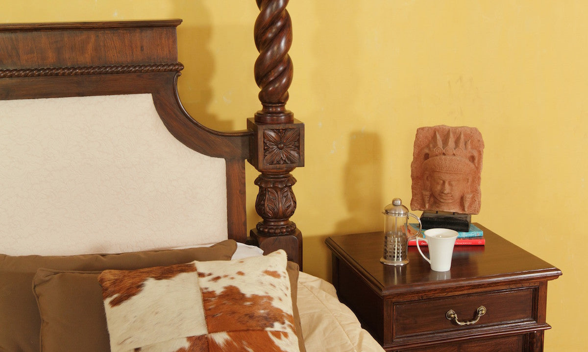Villiers Four Poster Bed