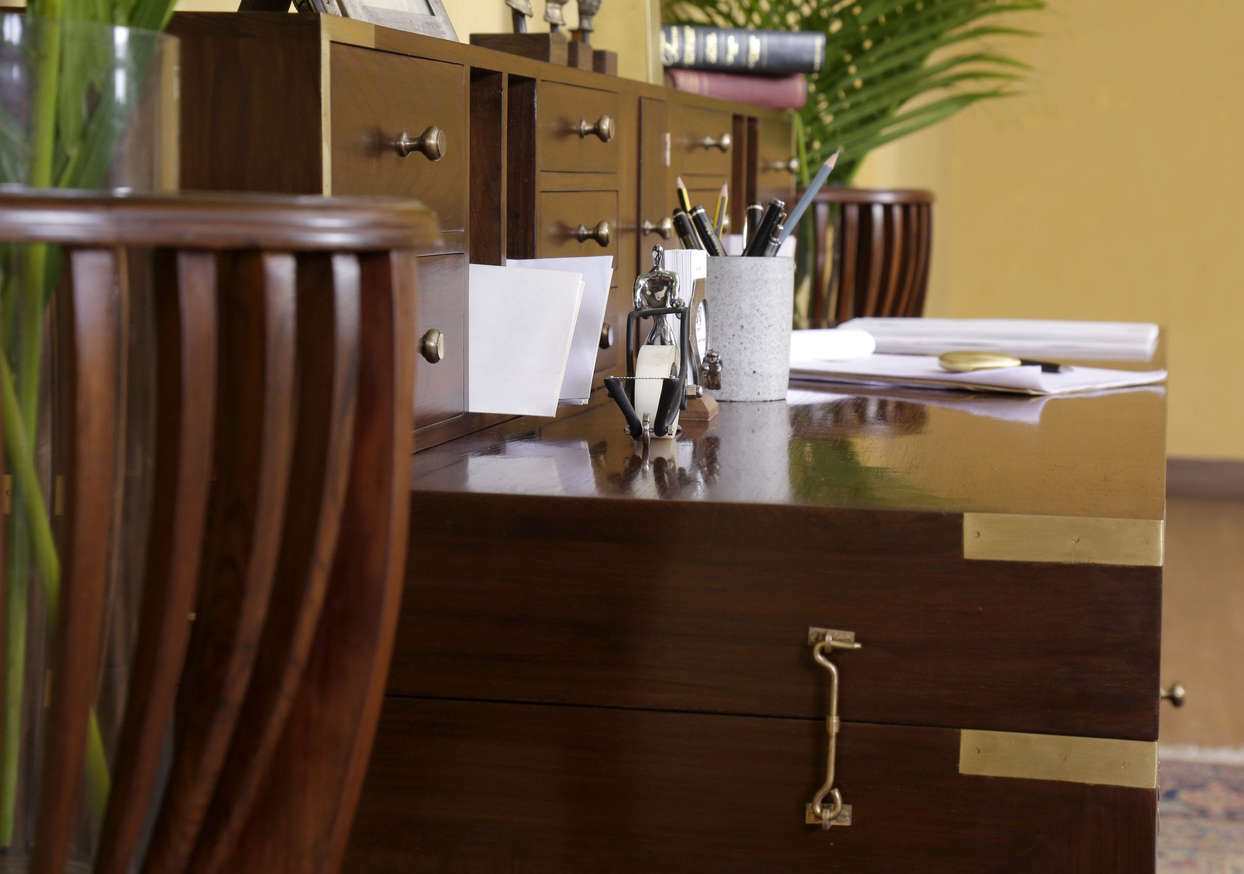 Simpson Campaign Desk