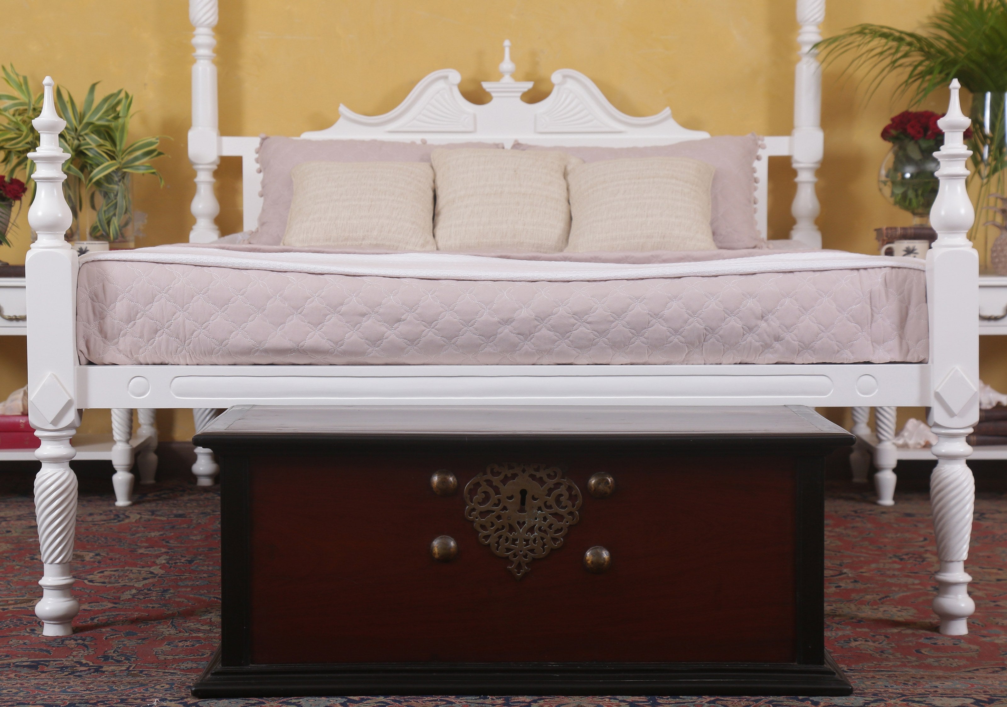 Humphrey Poster Bed