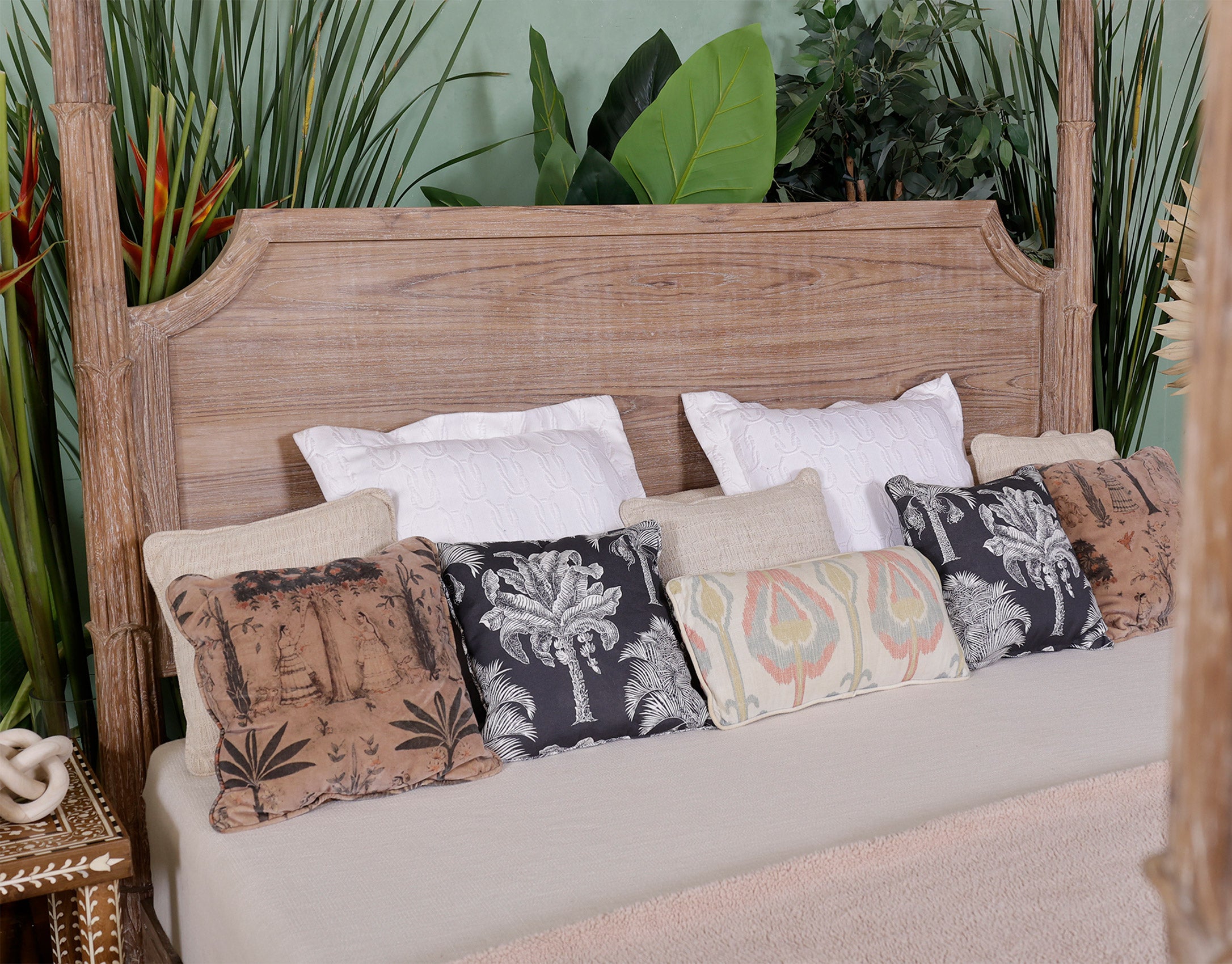 Pembroke Four Poster Bed