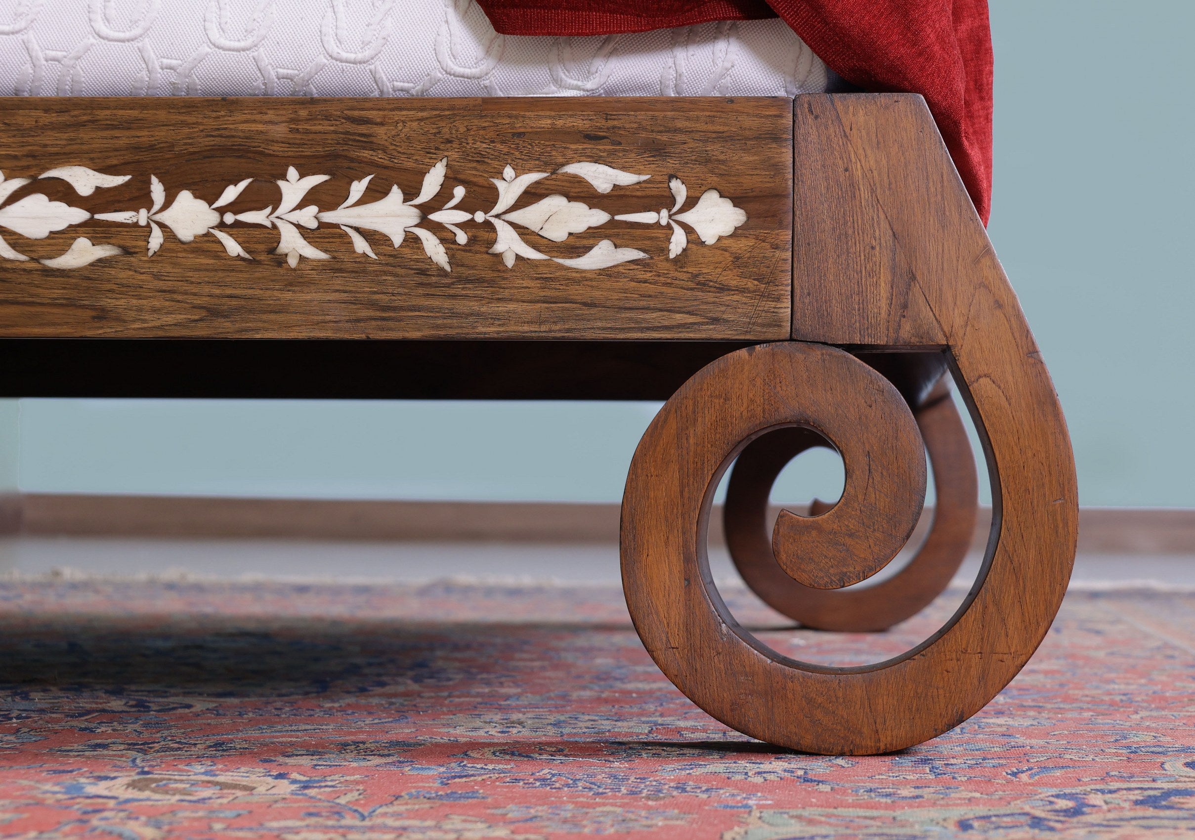 Dashiell Bed