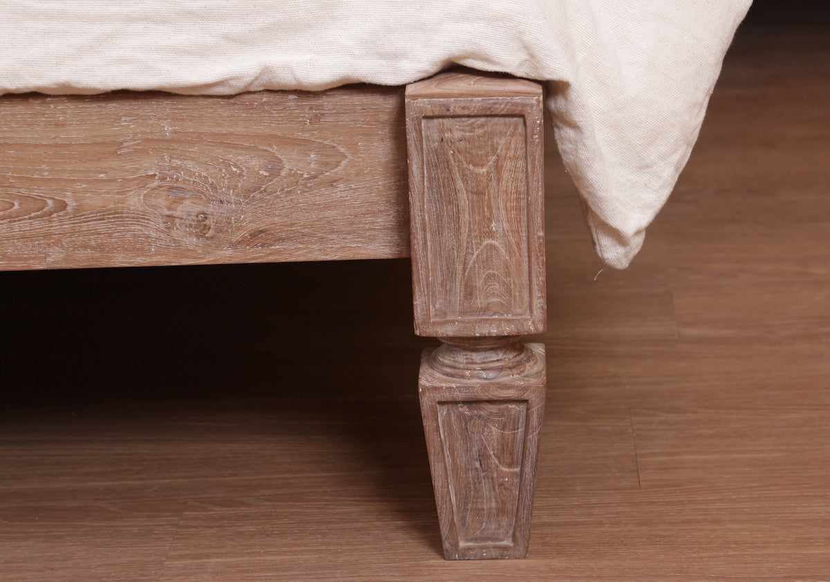 Sanchez Bed
