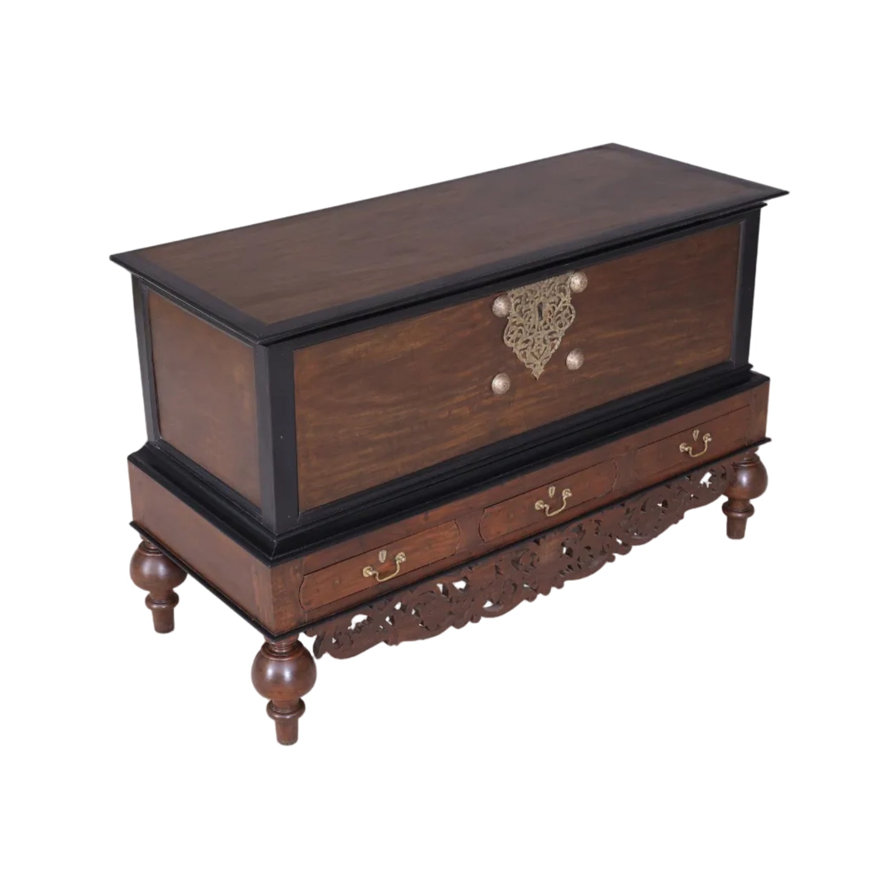 Beckett antique Chest