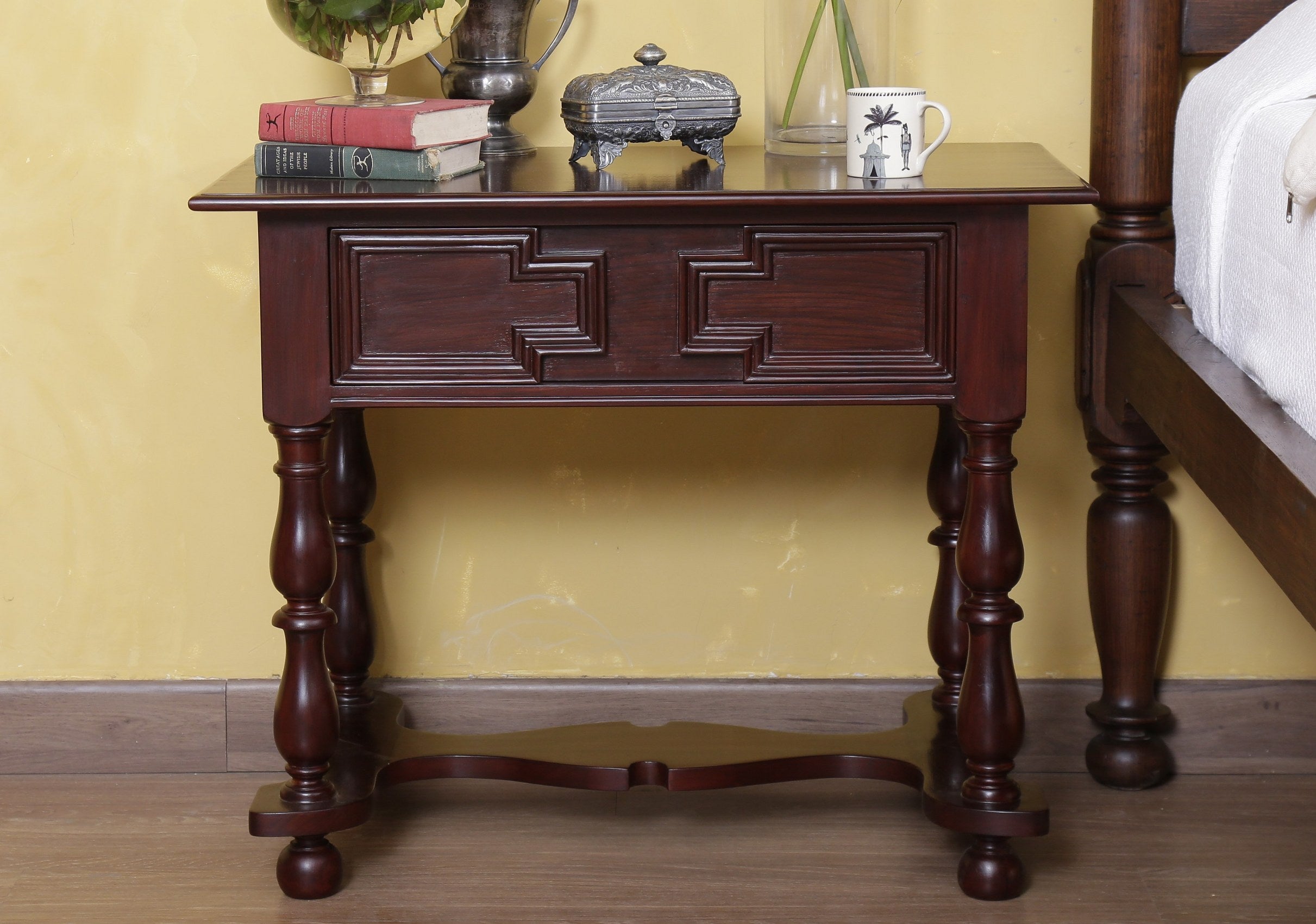 Niven Bedside Table