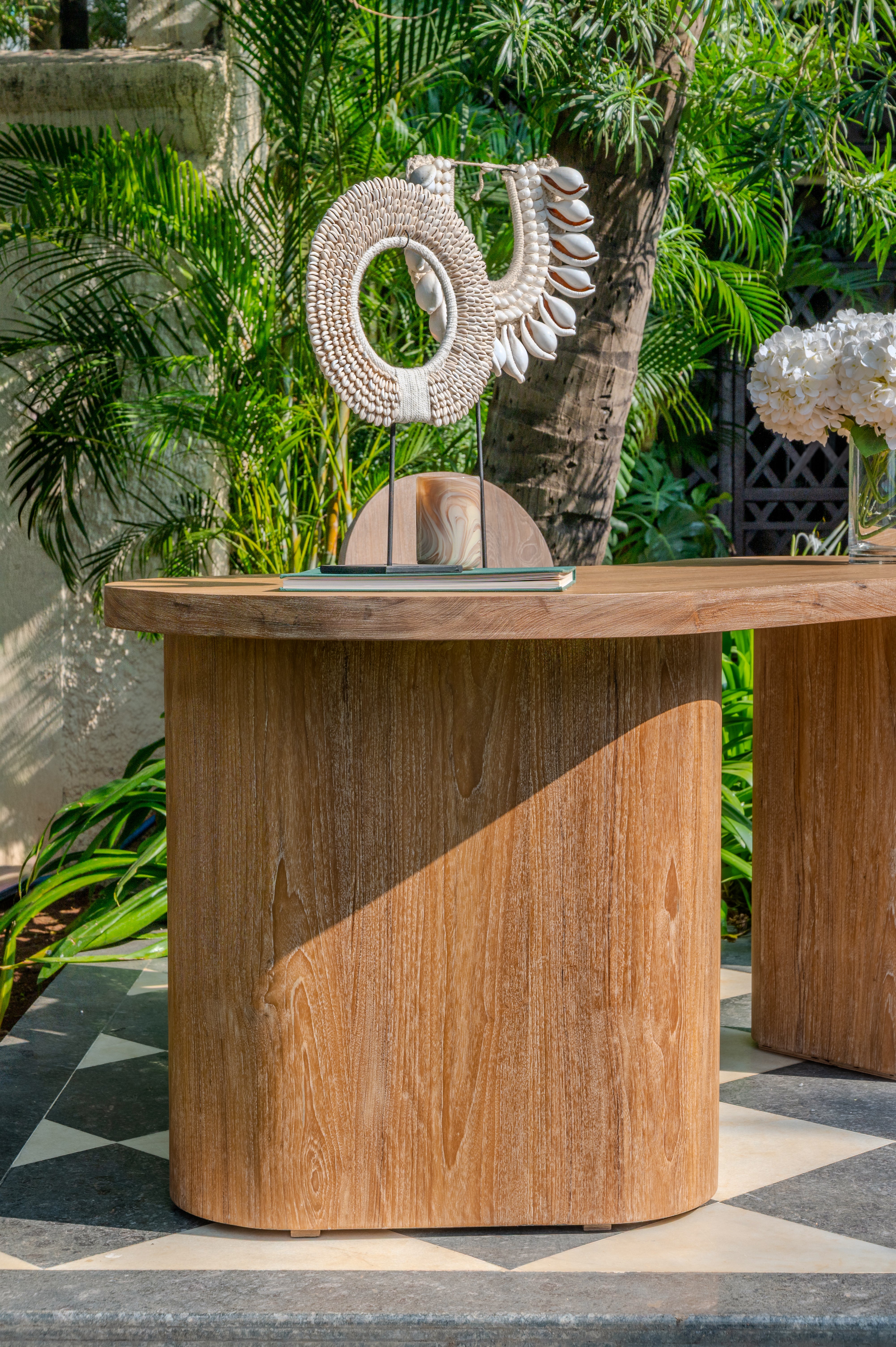 Oscar Desk