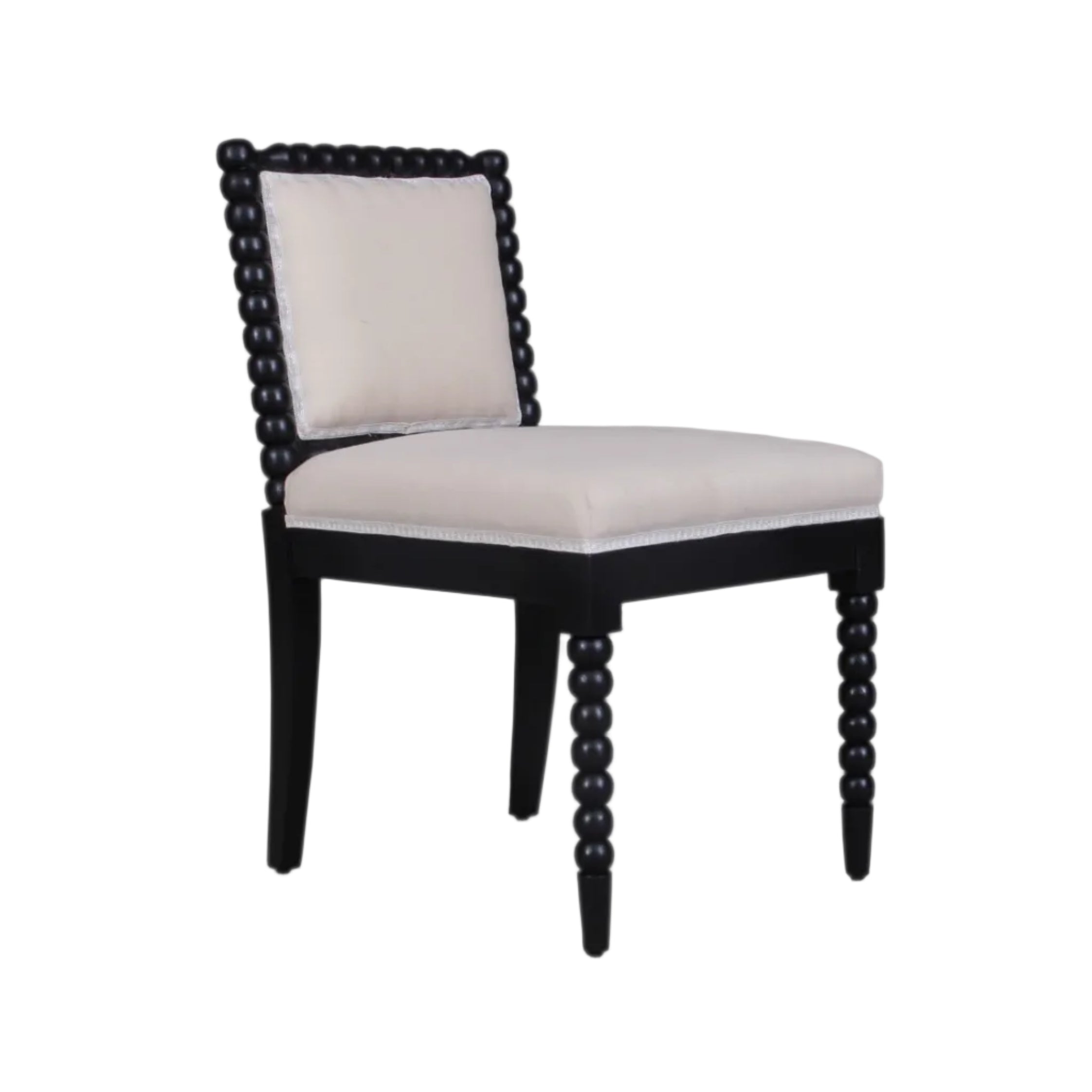 Philias Side Chair