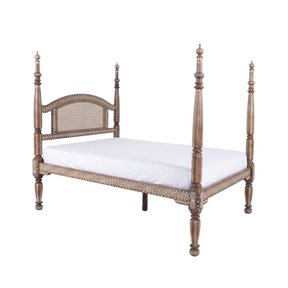 Downing Poster Bed