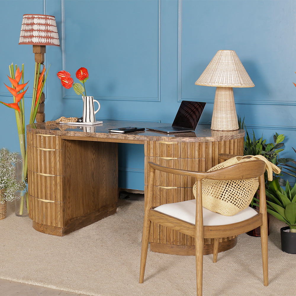 Dunkel Desk