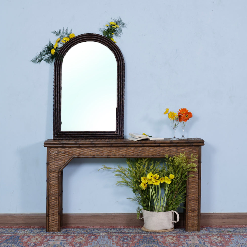 Armenio Rattan Console