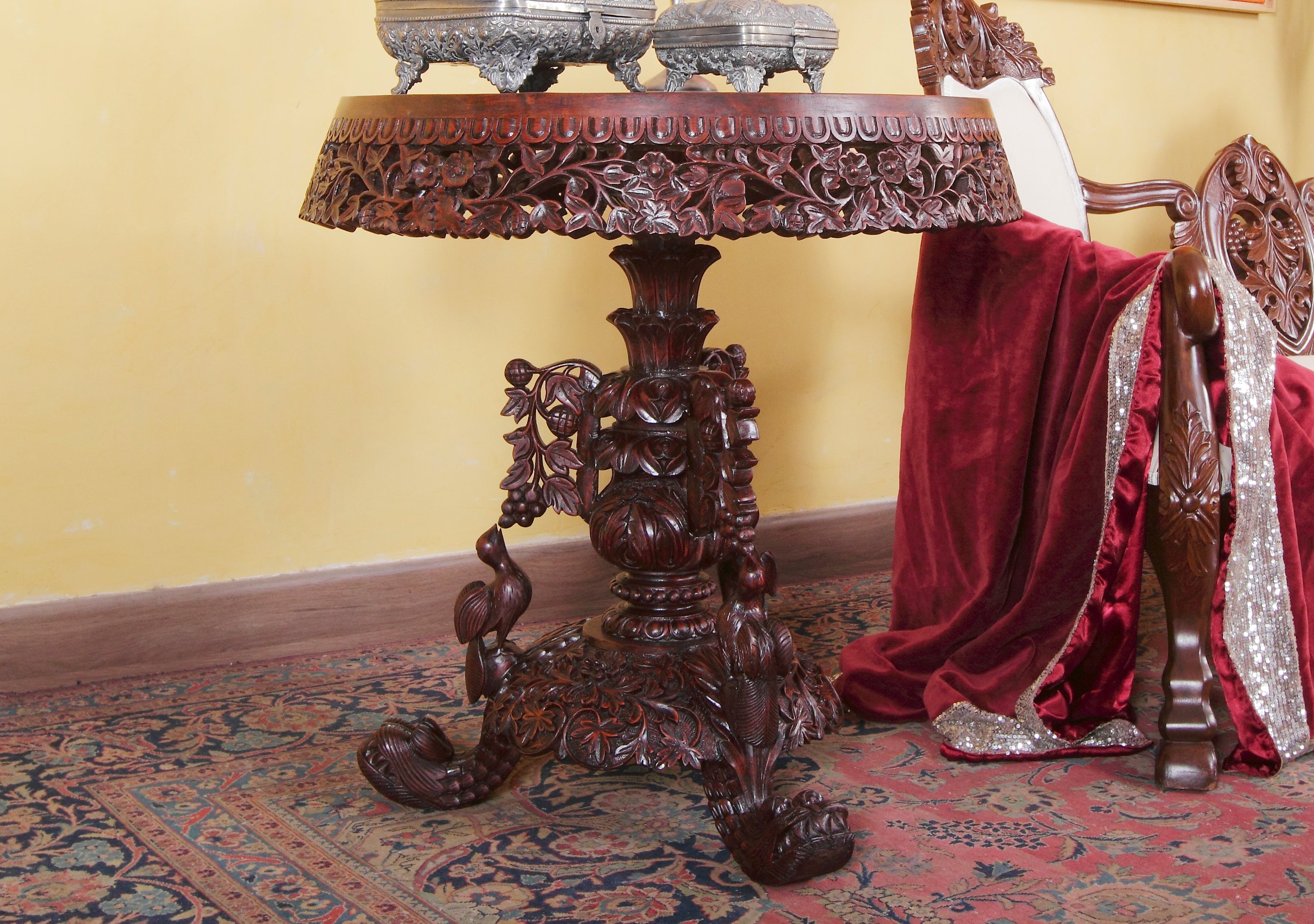 Highbury Table